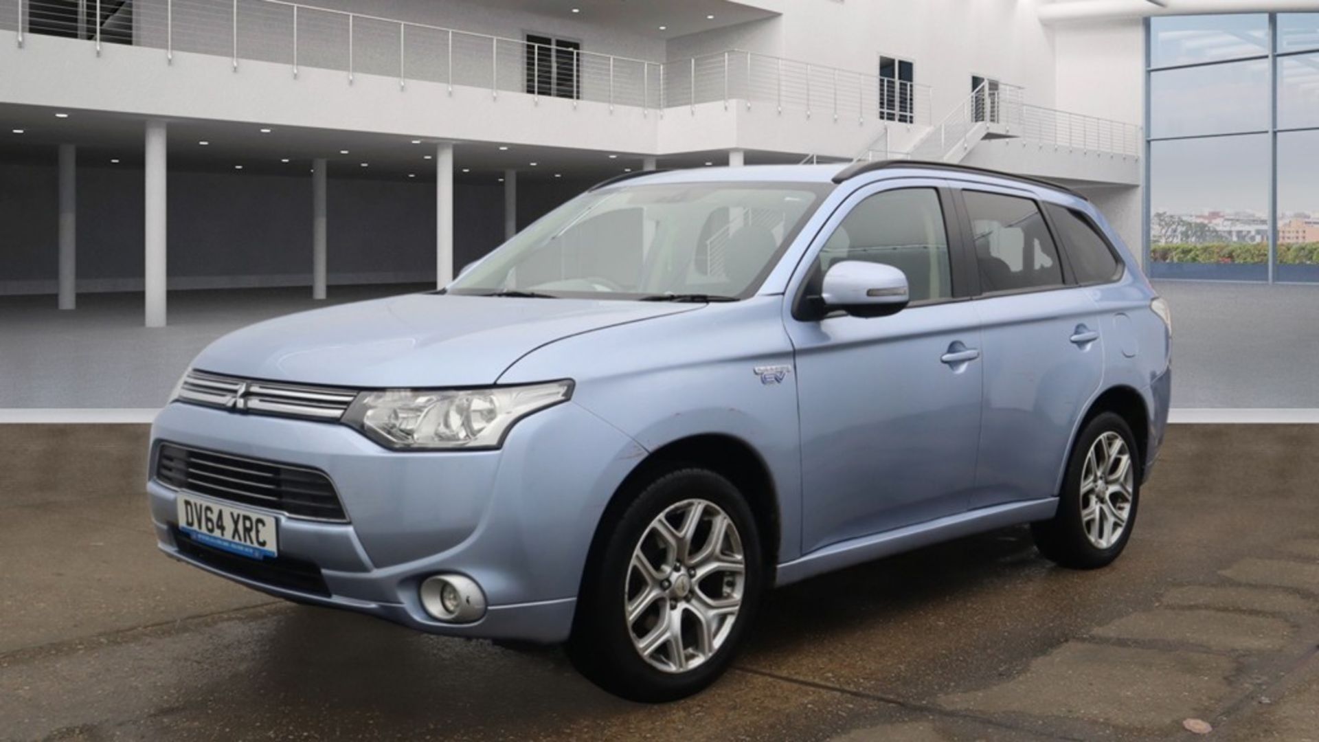 ** ON SALE ** Mitsubishi Outlander GX 3H PHEV 2014 '64 Reg' 2.0 DI-D / Electric - Automatic - Image 2 of 9