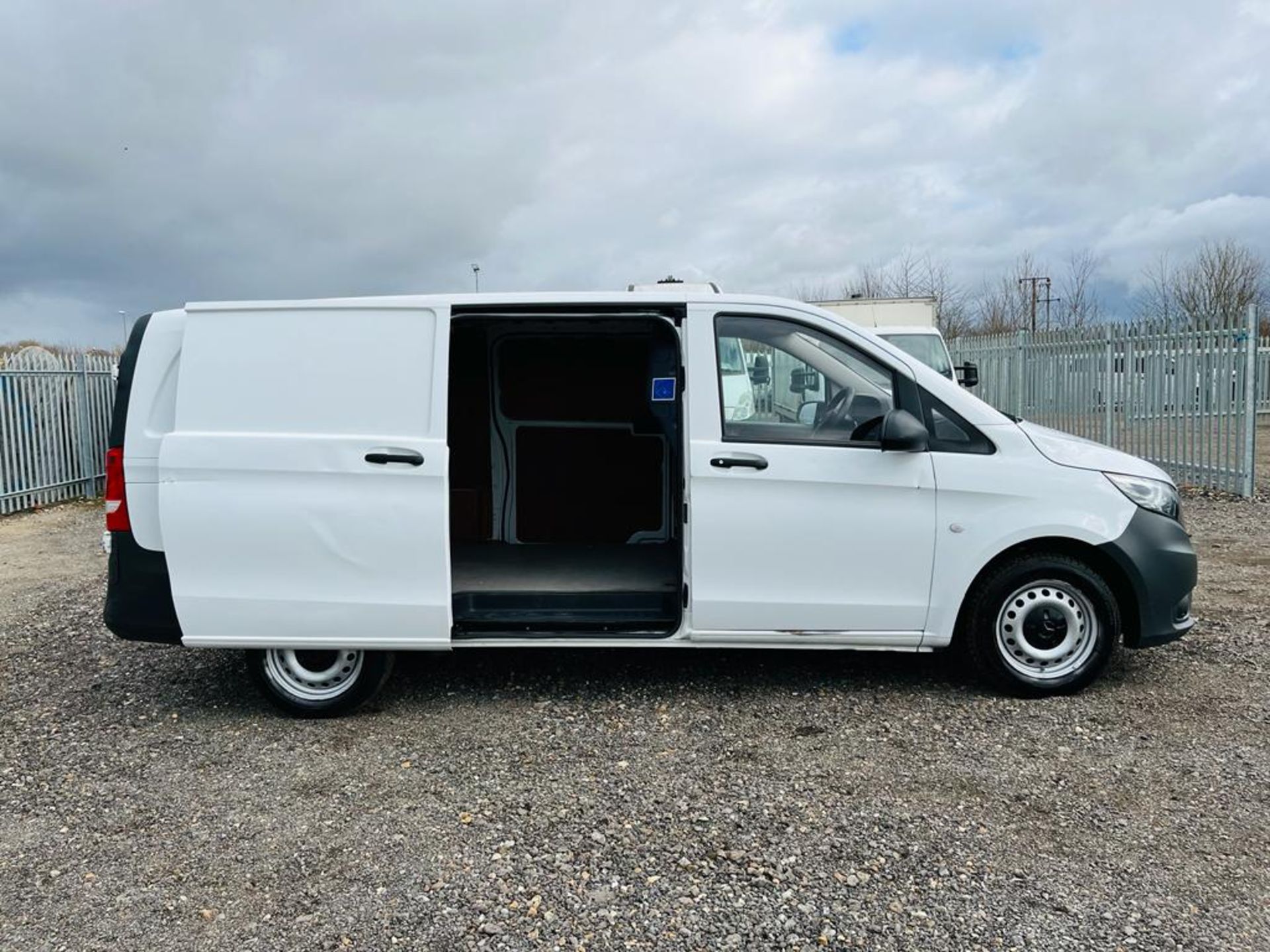 Mercedes Benz Vito 1.6 111 CDI FWD 2019 '19 Reg' - ULEZ Compliant - Only 85,733 Miles - Image 11 of 24