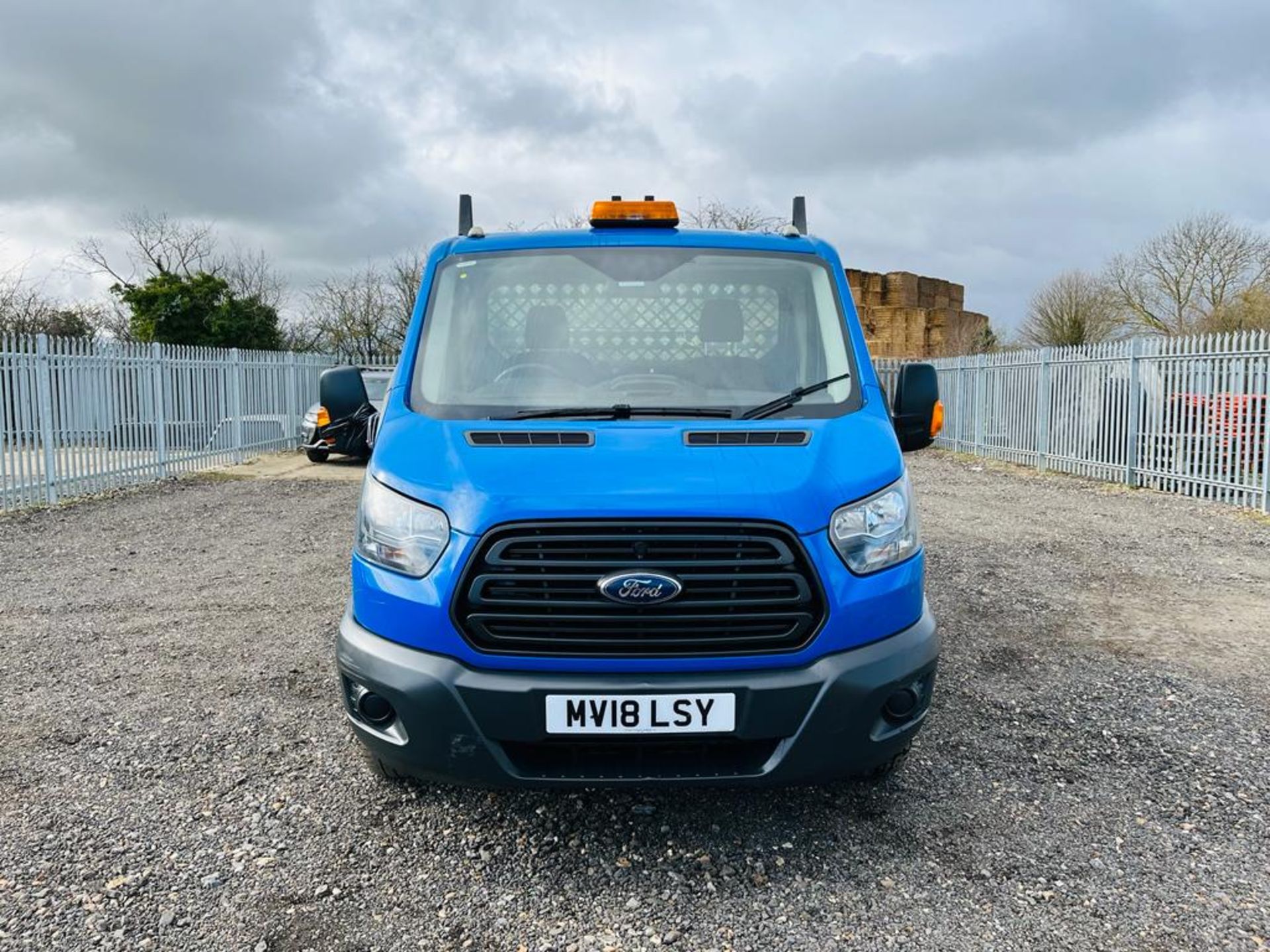 **ON SALE** Ford Transit 2.0 TDCI EcoBlue RWD L4 2018 '18 Reg' Alloy Dropside - ULEZ Compliant - Image 2 of 24