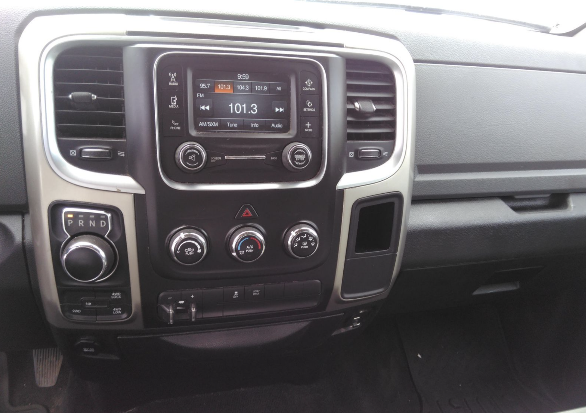 Dodge Ram 5.7 Hemi OutDoorsman 4WD '2015 Year' - Fresh Import - A/C - Crew Cab - ULEZ Compliant - Image 8 of 8