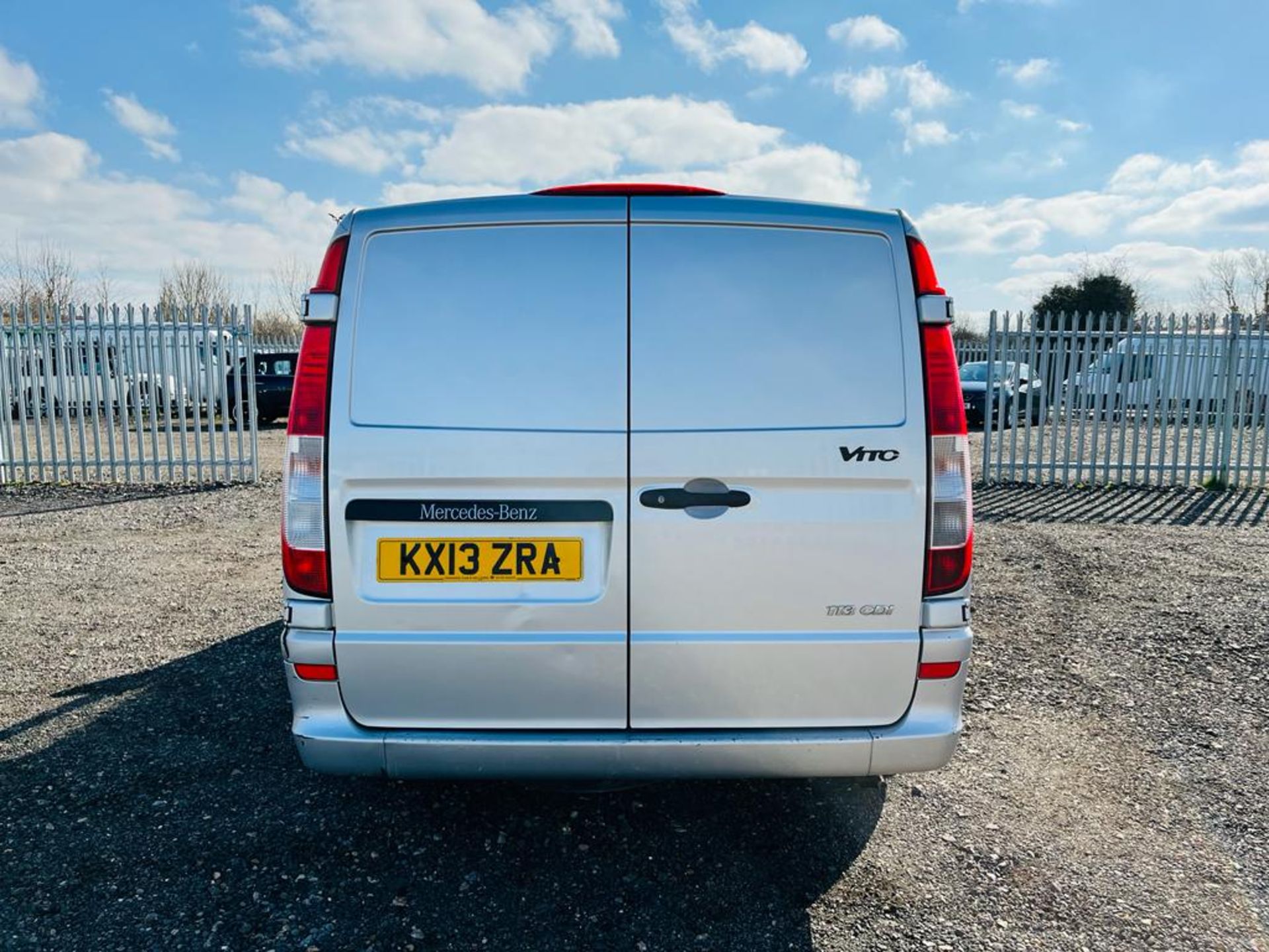 ** ON SALE ** Mercedes Benz Vito 2.1 113 CDI LWB 2013 '13 Reg' - A/C - Cruise control - No Vat - Image 8 of 27