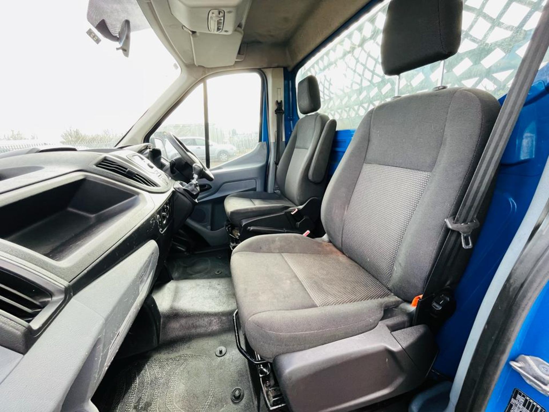 **ON SALE** Ford Transit 2.0 TDCI EcoBlue RWD L4 2018 '18 Reg' Alloy Dropside - ULEZ Compliant - Image 21 of 24