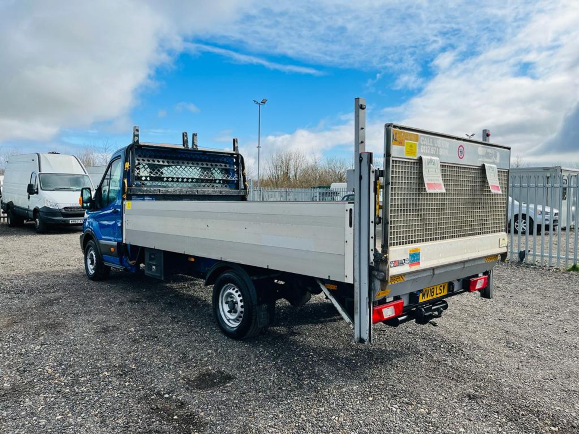 **ON SALE** Ford Transit 2.0 TDCI EcoBlue RWD L4 2018 '18 Reg' Alloy Dropside - ULEZ Compliant - Image 5 of 24