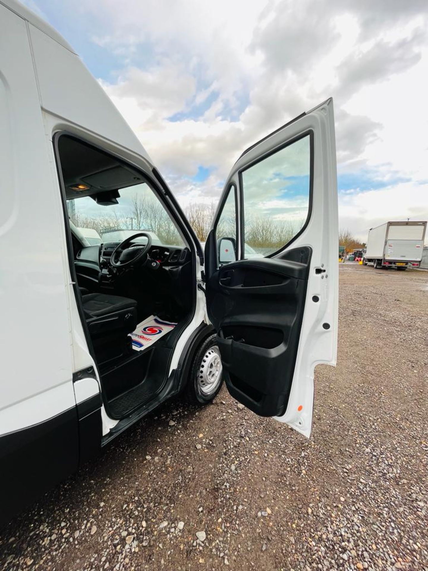 ** ON SALE ** Iveco Daily 2.3 HPI 35S13 L3 H3 2016 '66 Reg' Panel Van - ULEZ Compliant - Image 12 of 23