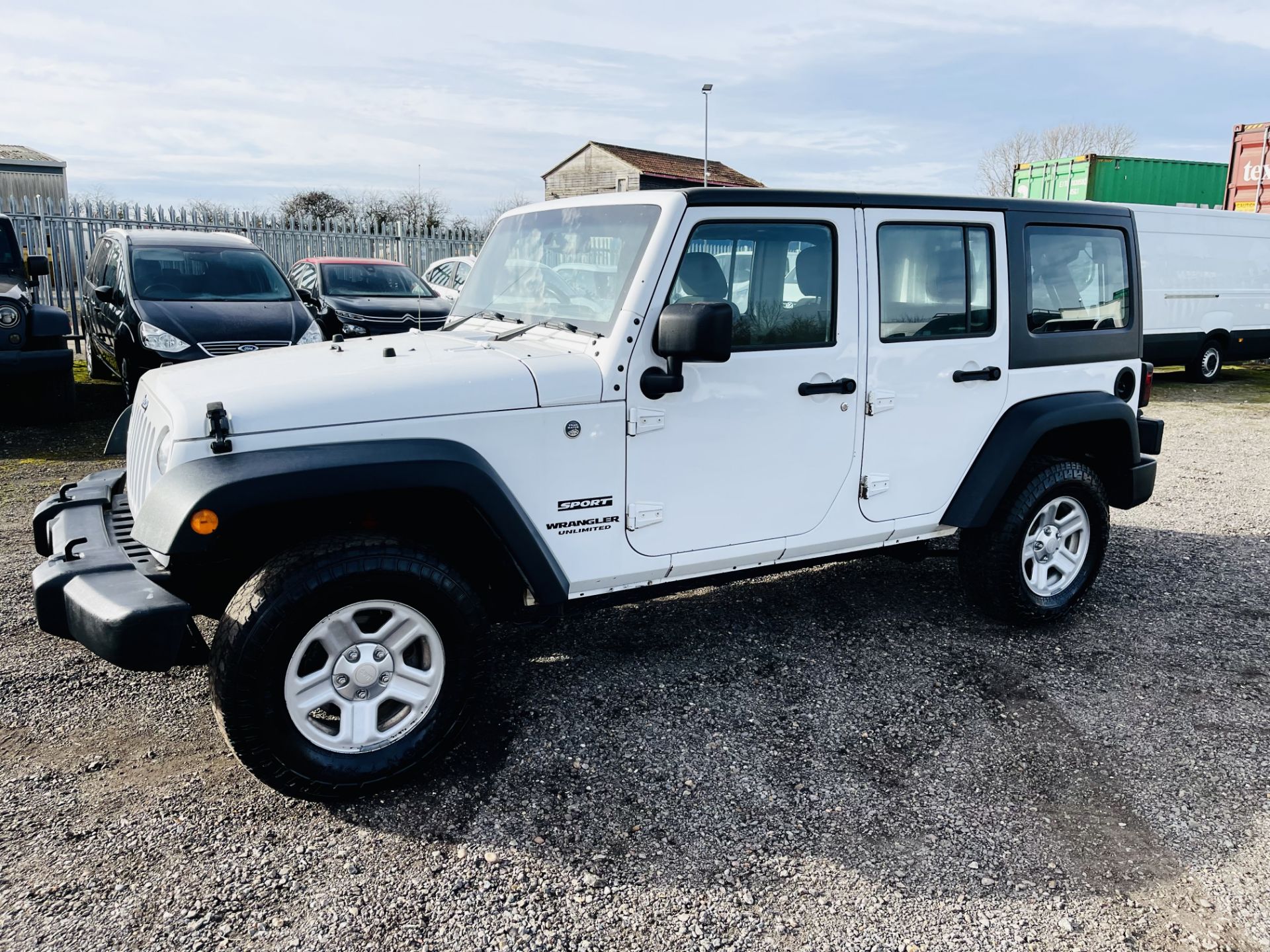 **ON SALE** Jeep Wrangler 3.6L V6 Unlimited Sport 4WD Auto Convertible Hardtop '2017 Year' A/C - Image 12 of 25