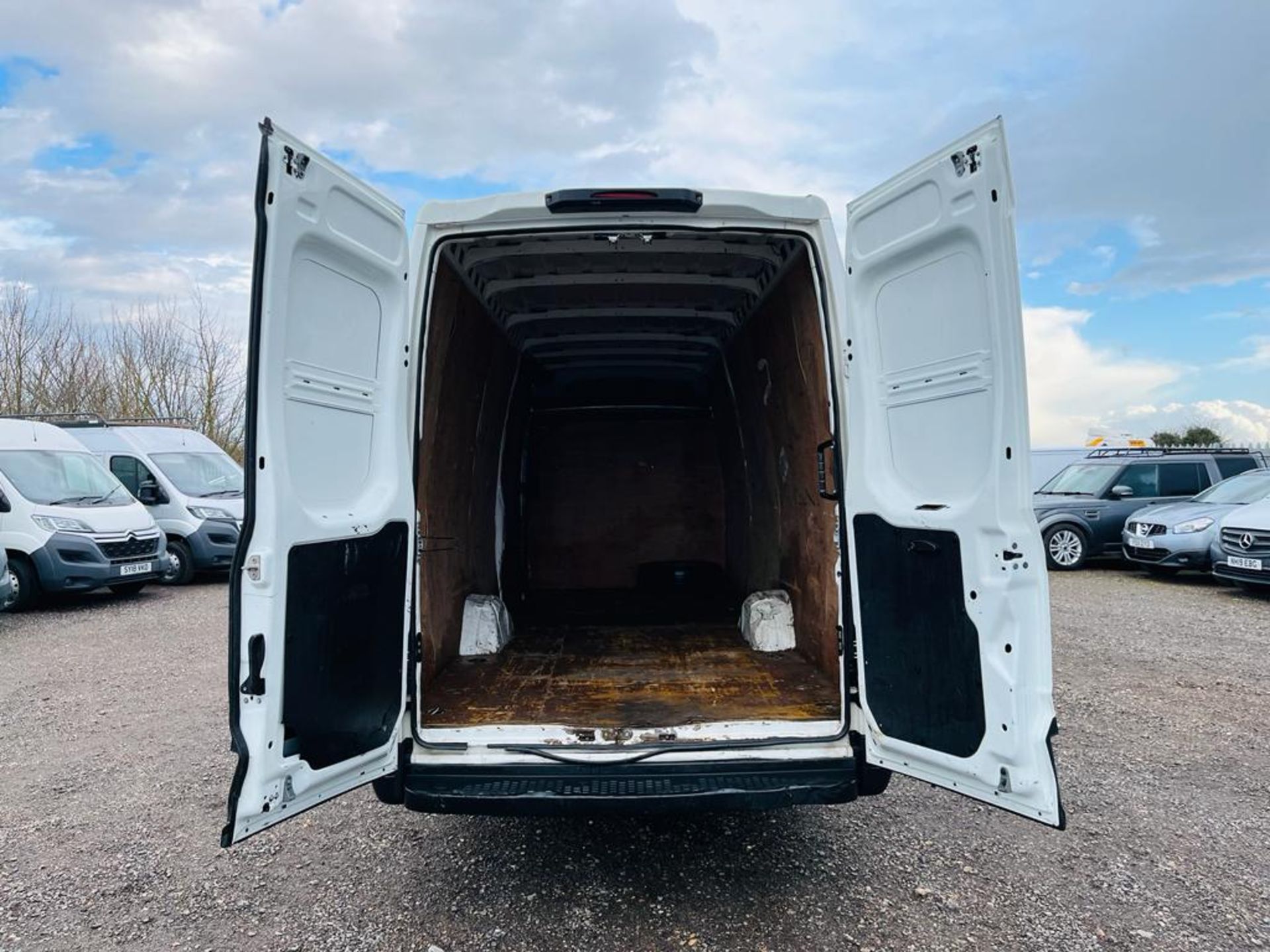 ** ON SALE ** Iveco Daily 2.3 HPI 35S13 L3 H3 2016 '66 Reg' Panel Van - ULEZ Compliant - Image 9 of 23