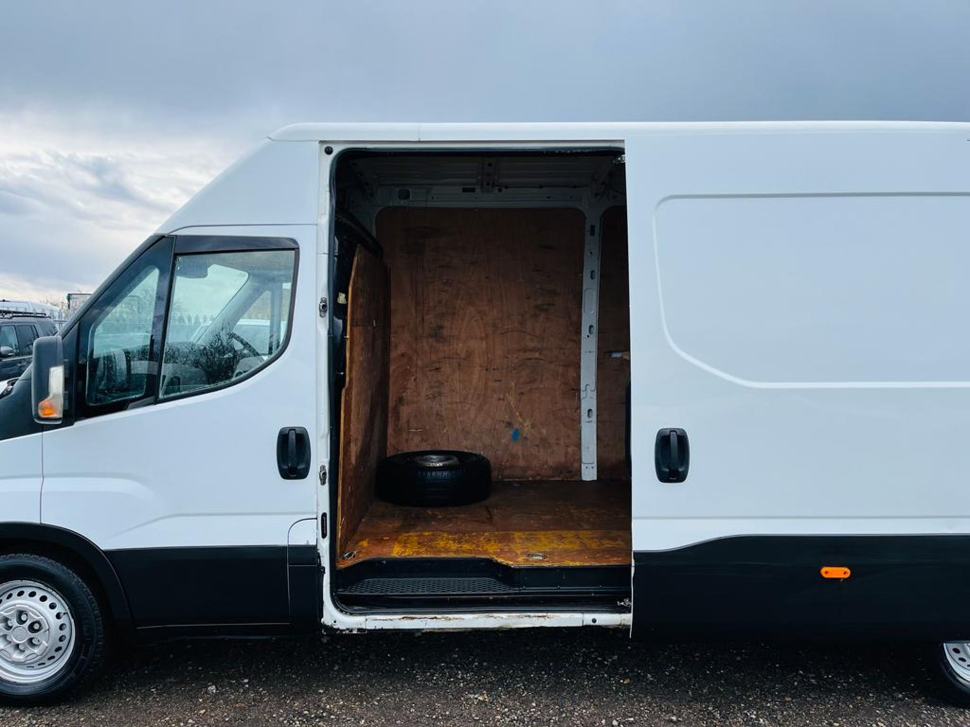 ** ON SALE ** Iveco Daily 2.3 HPI 35S13 L3 H3 2016 '66 Reg' Panel Van - ULEZ Compliant - Image 6 of 23