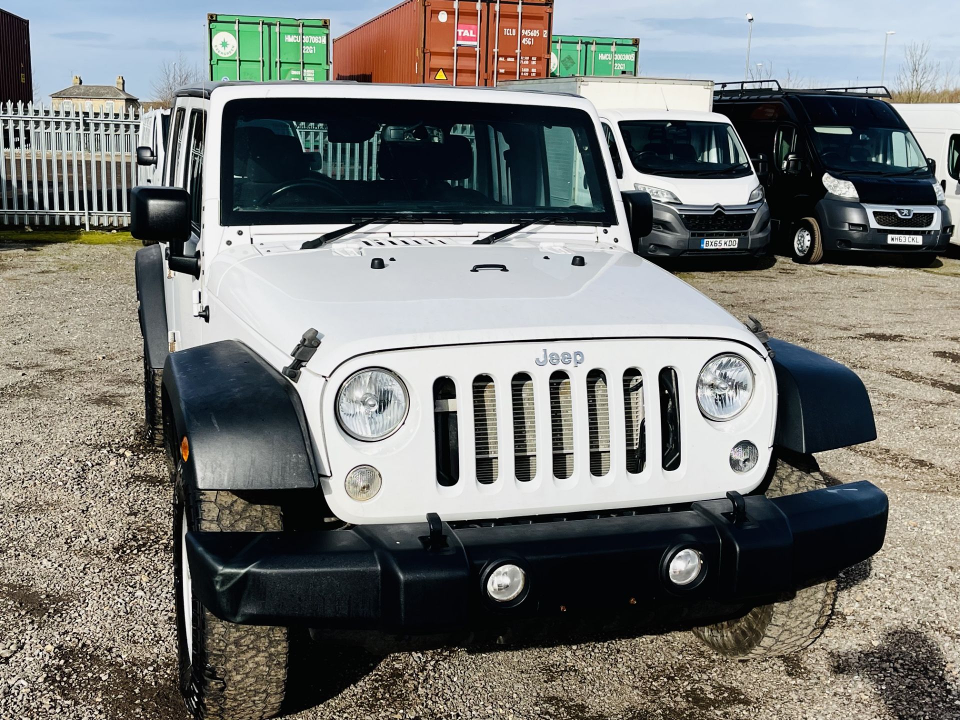 **ON SALE** Jeep Wrangler 3.6L V6 Unlimited Sport 4WD Auto Convertible Hardtop '2017 Year' A/C - Image 4 of 25