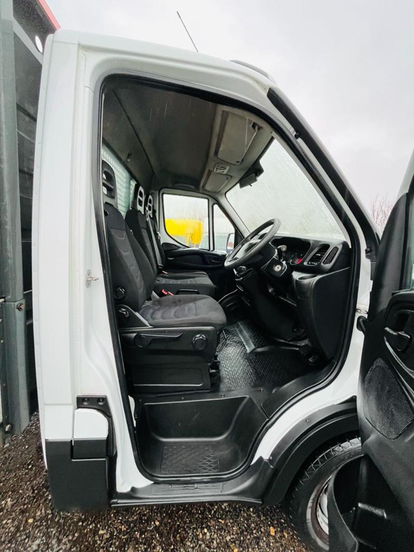 ** ON SALE **Iveco Daily 35C14 2.3 HPI 2018 '68 Reg' Alloy Dropside - ULEZ Compliant - Image 11 of 20