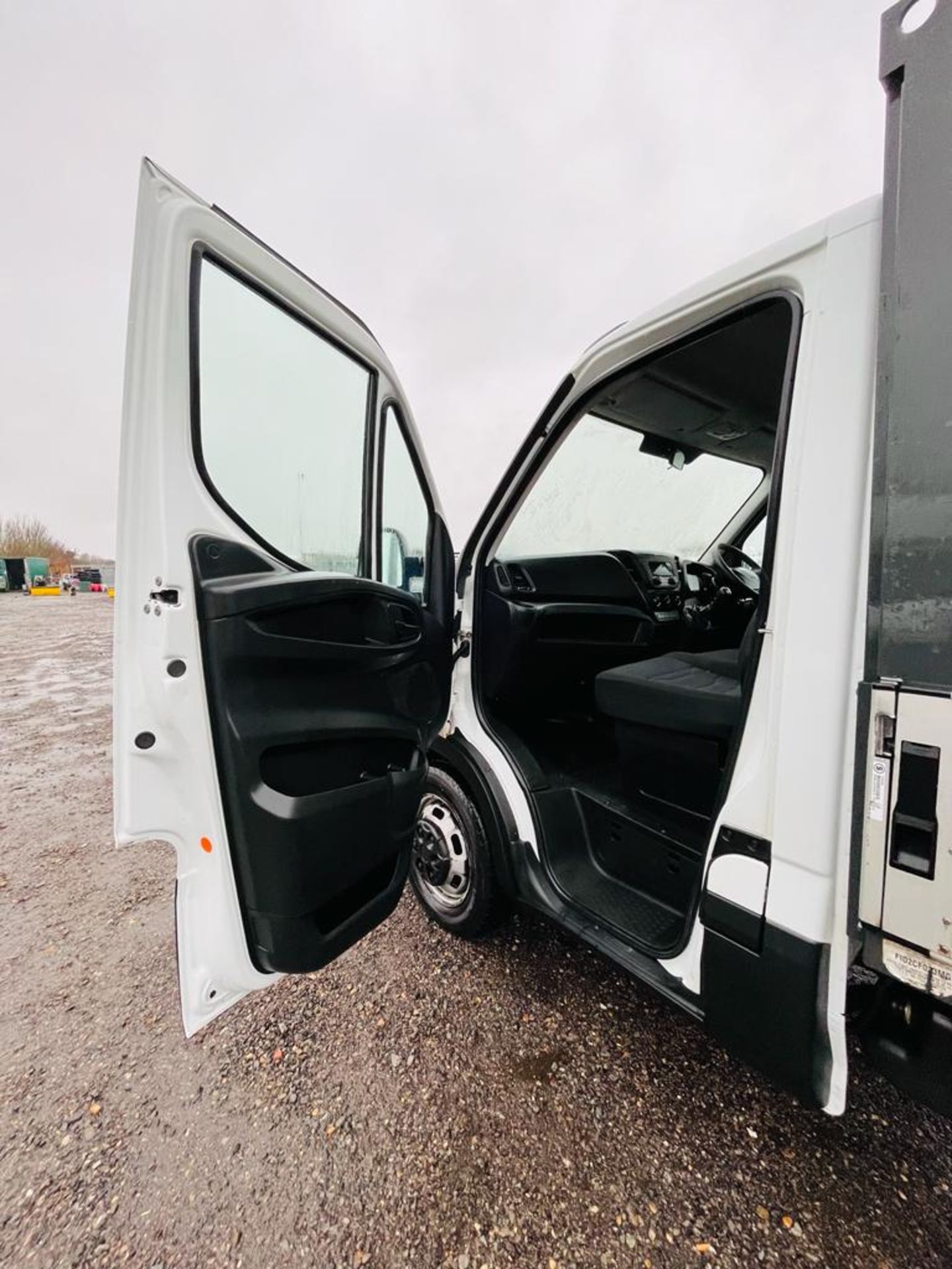 ** ON SALE **Iveco Daily 35C14 2.3 HPI 2018 '68 Reg' Alloy Dropside - ULEZ Compliant - Image 15 of 20