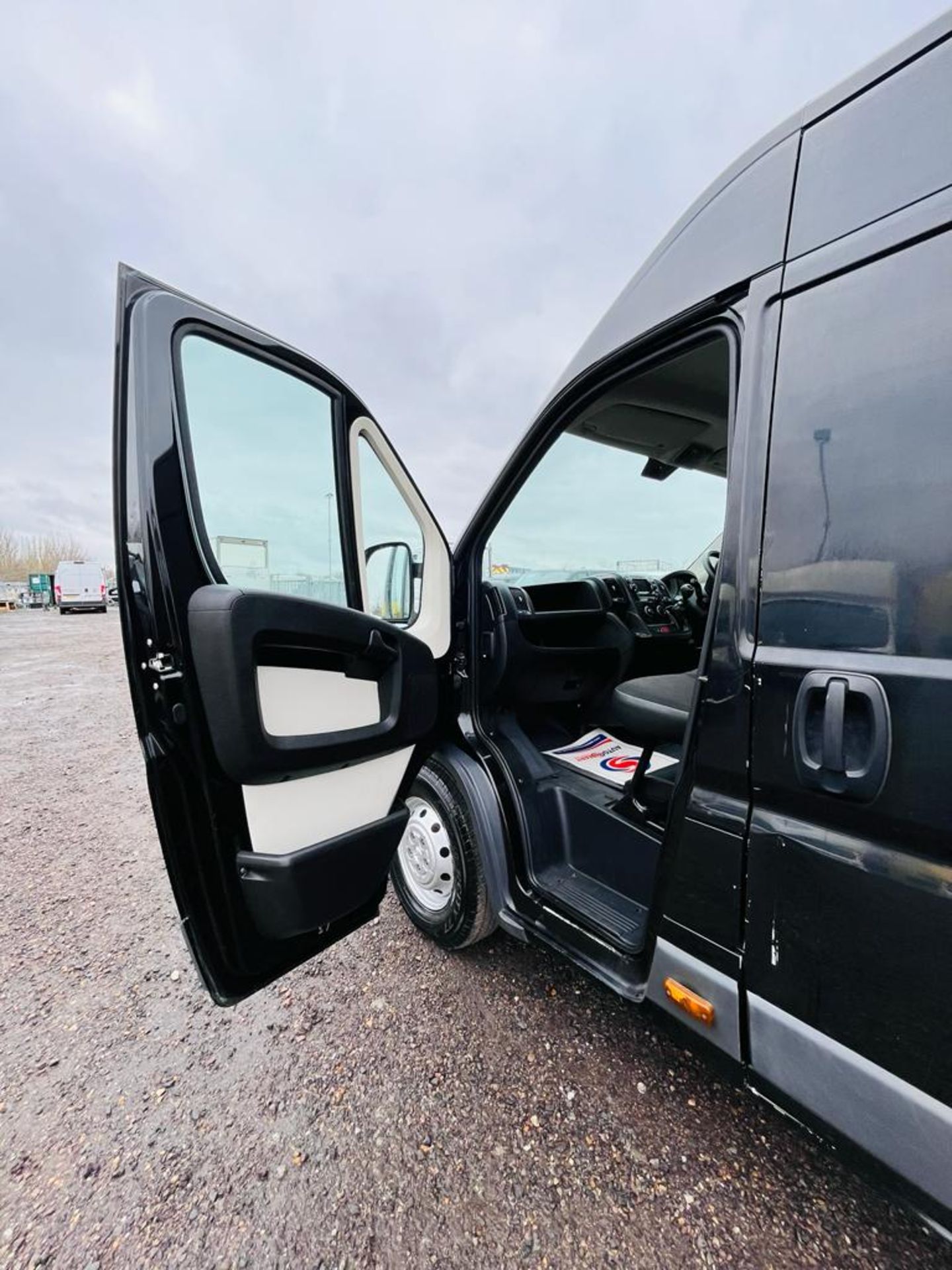 Peugeot Boxer 2.0 BlueHDI 130 Professional L4 H2 2017 '17 Reg' Sat Nav - A/C - ULEZ - Image 18 of 23