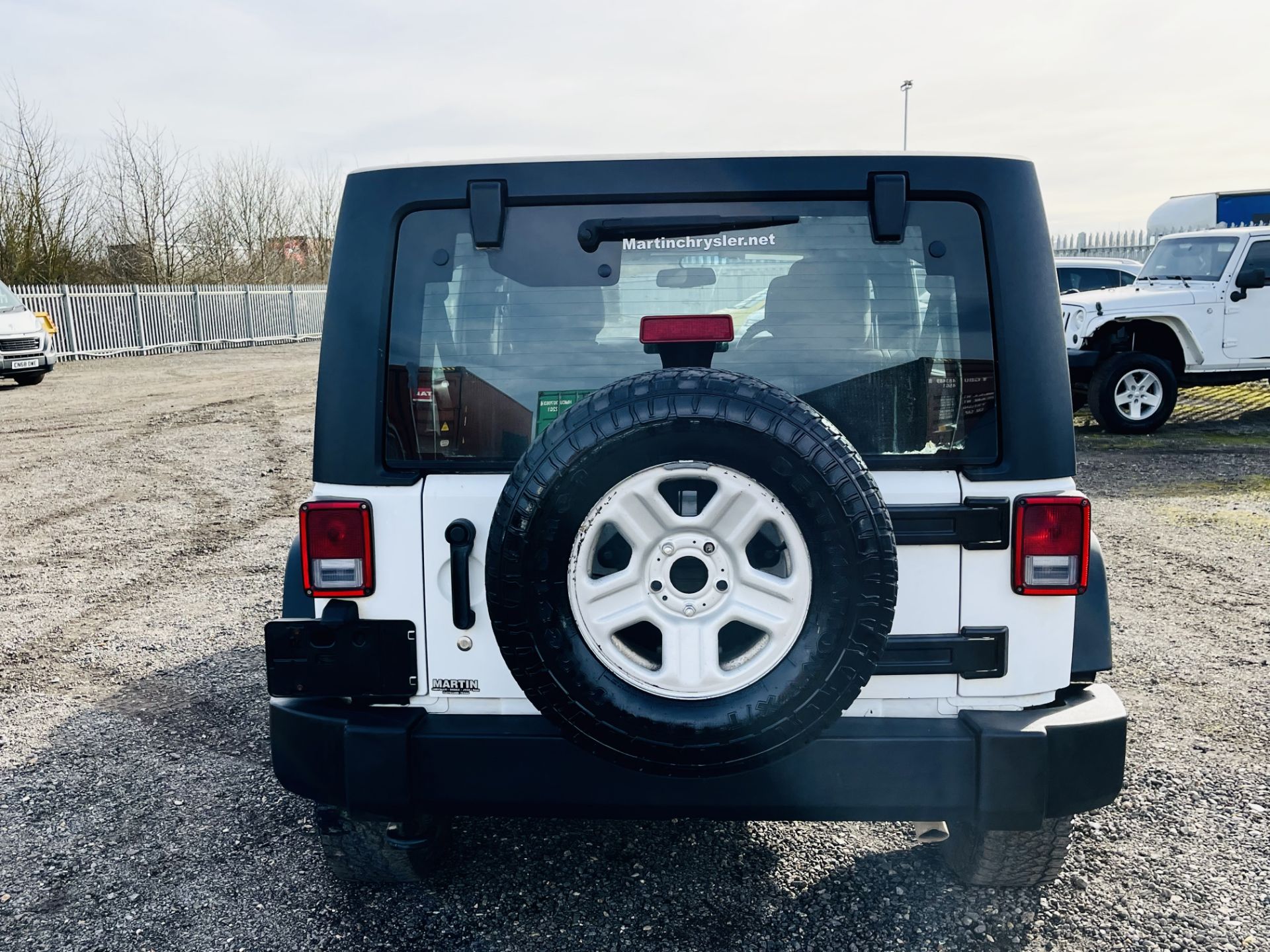 **ON SALE** Jeep Wrangler 3.6L V6 Unlimited Sport 4WD Auto Convertible Hardtop '2017 Year' A/C - Image 9 of 25