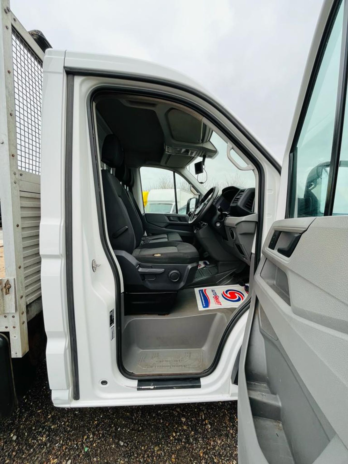 ** ON SALE **Volkswagen Crafter Cr35 2.0 TDI Startline BlueMotion FWD 2019 '19 Reg' ULEZ Compliant - Image 11 of 25