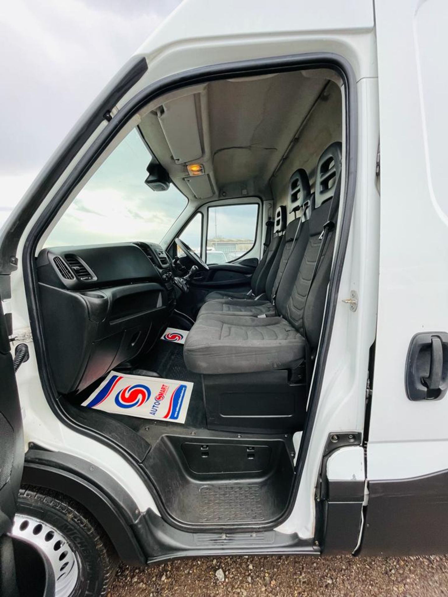 ** ON SALE ** Iveco Daily 2.3 HPI 35S13 L3 H3 2016 '66 Reg' Panel Van - ULEZ Compliant - Image 19 of 23