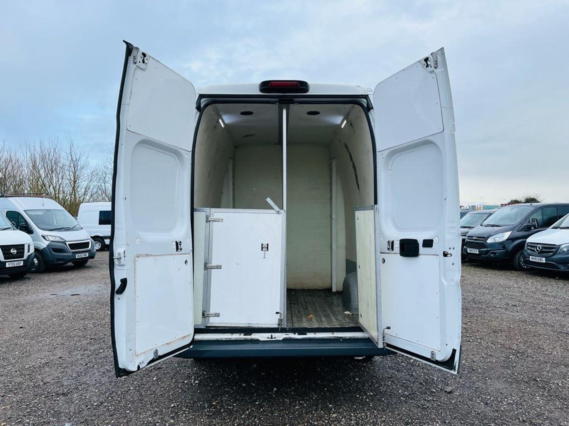 Fiat Ducato 2.3 Multi Jet L4 H3 2018 '18 Reg' A/C - ULEZ Compliant - Extra High Roof - Image 9 of 27