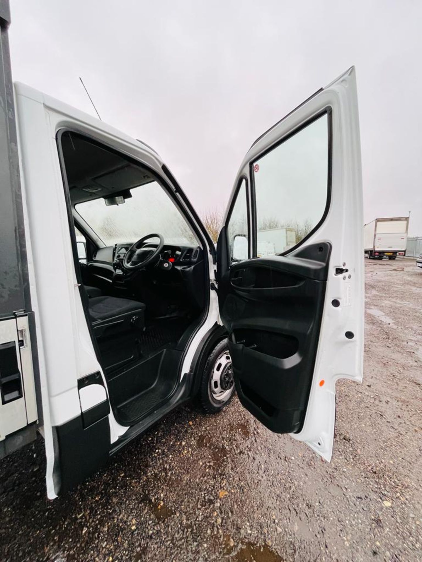 ** ON SALE **Iveco Daily 35C14 2.3 HPI 2018 '68 Reg' Alloy Dropside - ULEZ Compliant - Image 10 of 20