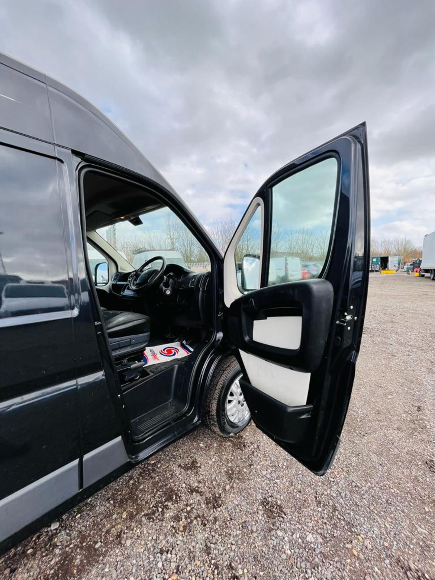 Peugeot Boxer 2.2 HDI 335 Professional L3 H2 2016 '16 Reg' Sat Nav - A/C - Panel Van - Image 9 of 20