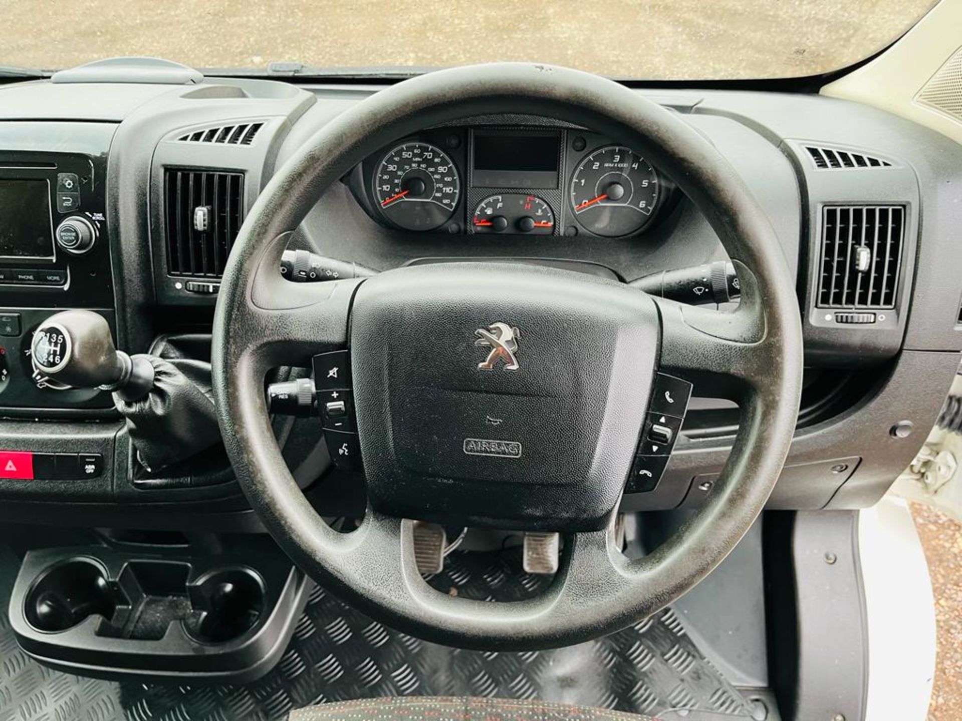 Peugeot Boxer 335 BlueHDI 2.0 130 L3 H2 LWB 2018 '18 Reg' - A/C - Panel Van - Navigation System - Image 18 of 25