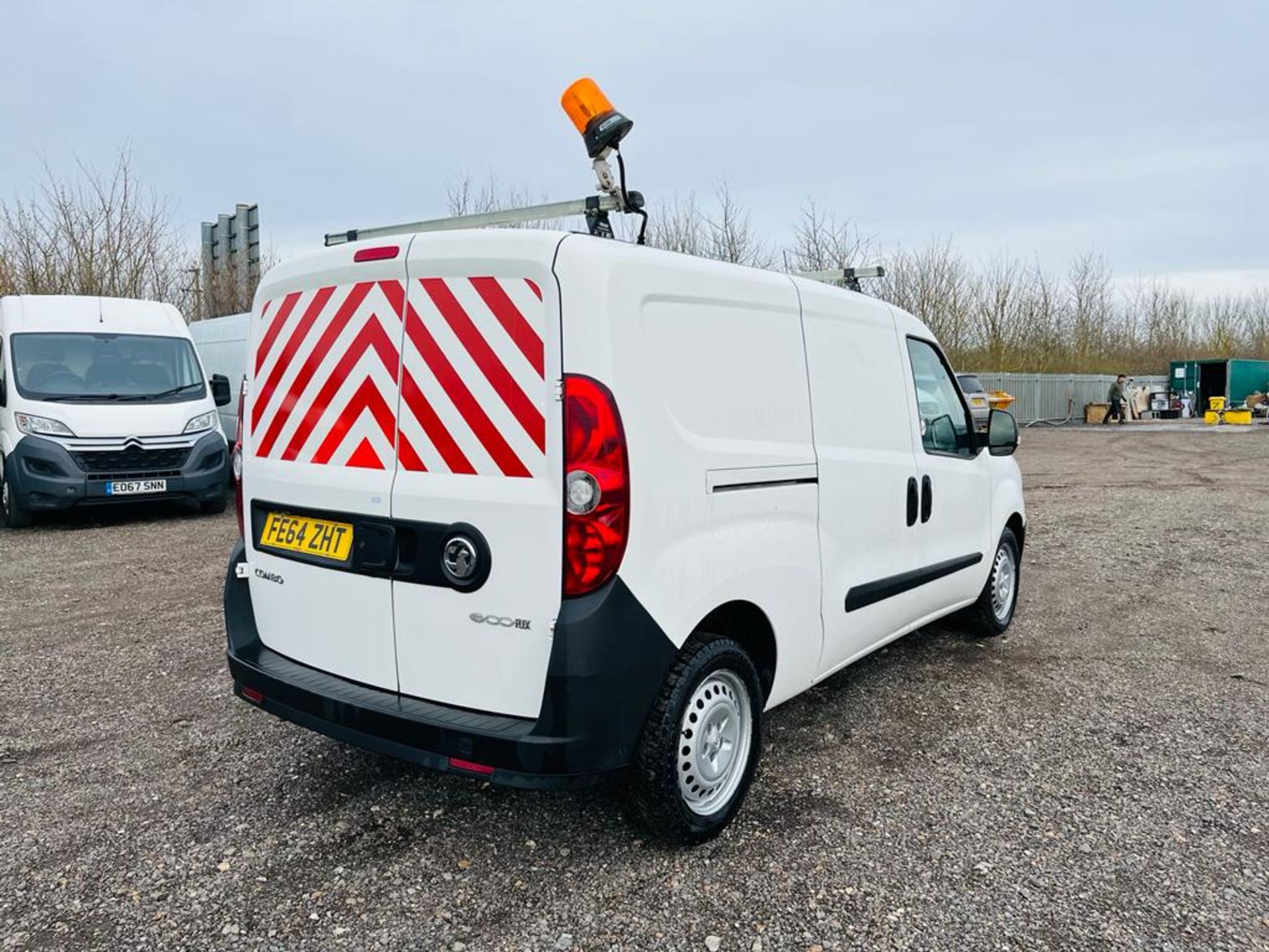 Vauxhall Combo 2300 CDTI E-Flex L2H1 LWB 1.3 2014 '64 Reg' - Panel Van - Ex-Waterboard Van - Image 11 of 29