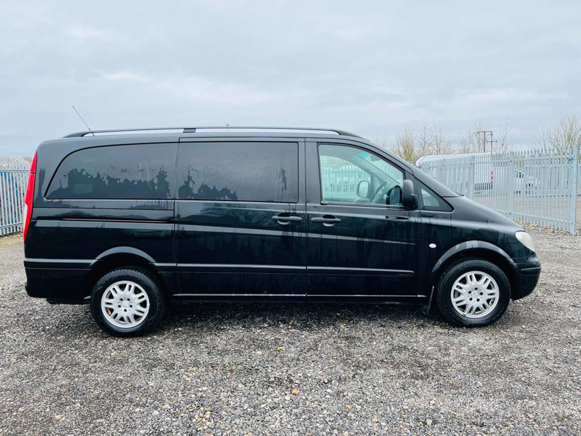 **ON SALE ** Mercedes Benz Vito 2.1 CDI 115 Long Traveliner Long 2009 '59 Reg' -A/C - 9 Seats - Image 11 of 31