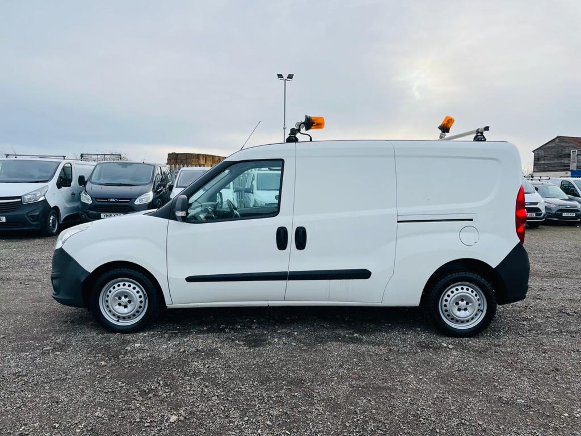 Vauxhall Combo 2300 CDTI E-Flex L2H1 LWB 1.3 2014 '64 Reg' - Panel Van - Ex-Waterboard Van - Image 4 of 29