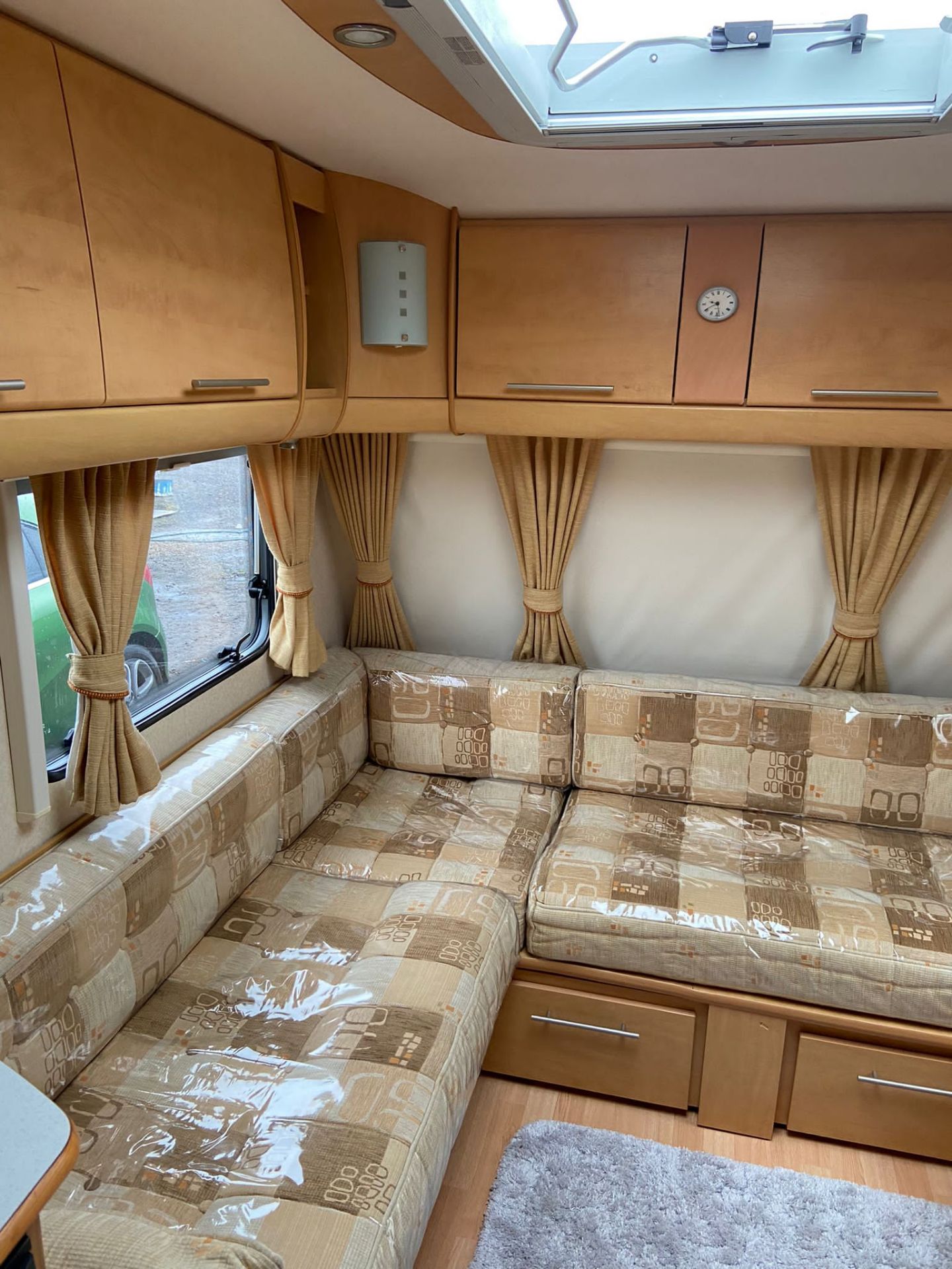 ** ON SALE ** Bailey Pageant series 6 - 4 Berth - '2007 Year' Middle Bathroom - No Vat - Image 7 of 11