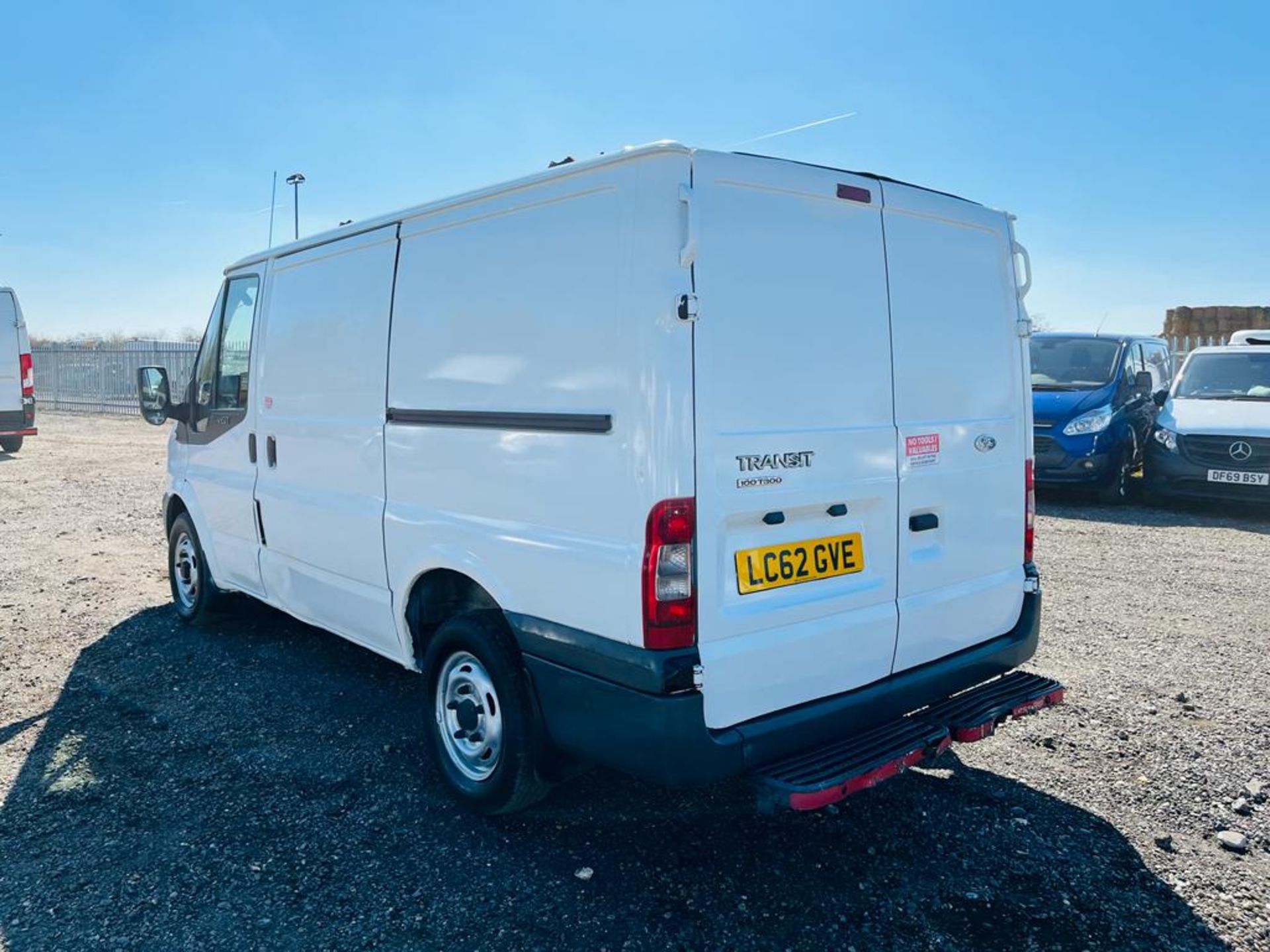 ** ON SALE ** Ford Transit 2.2 TDCI T300 100 FWD 2012 '62 Reg' - Panel Van - L1 H1 - Image 7 of 26