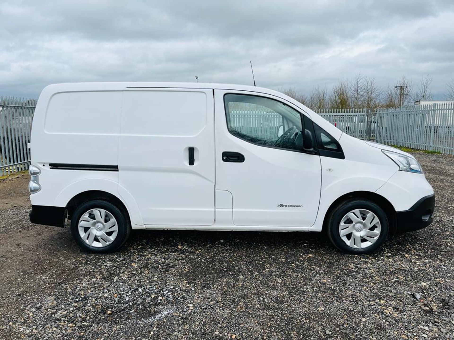 ** ON SALE ** Nissan E-NV200 Acenta 40kwh 80KW Auto 2019 '68 Reg' Electricity - ULEZ Compliant - A/C - Image 12 of 25