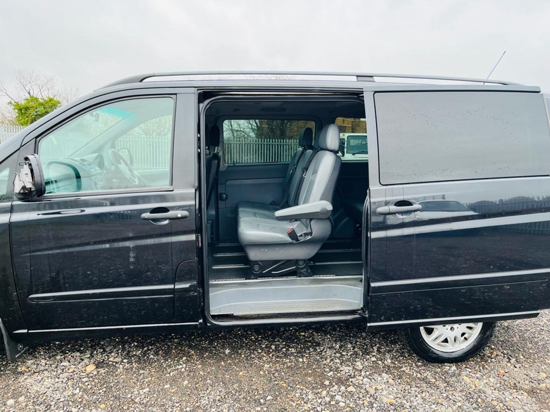 **ON SALE ** Mercedes Benz Vito 2.1 CDI 115 Long Traveliner Long 2009 '59 Reg' -A/C - 9 Seats - Image 6 of 31