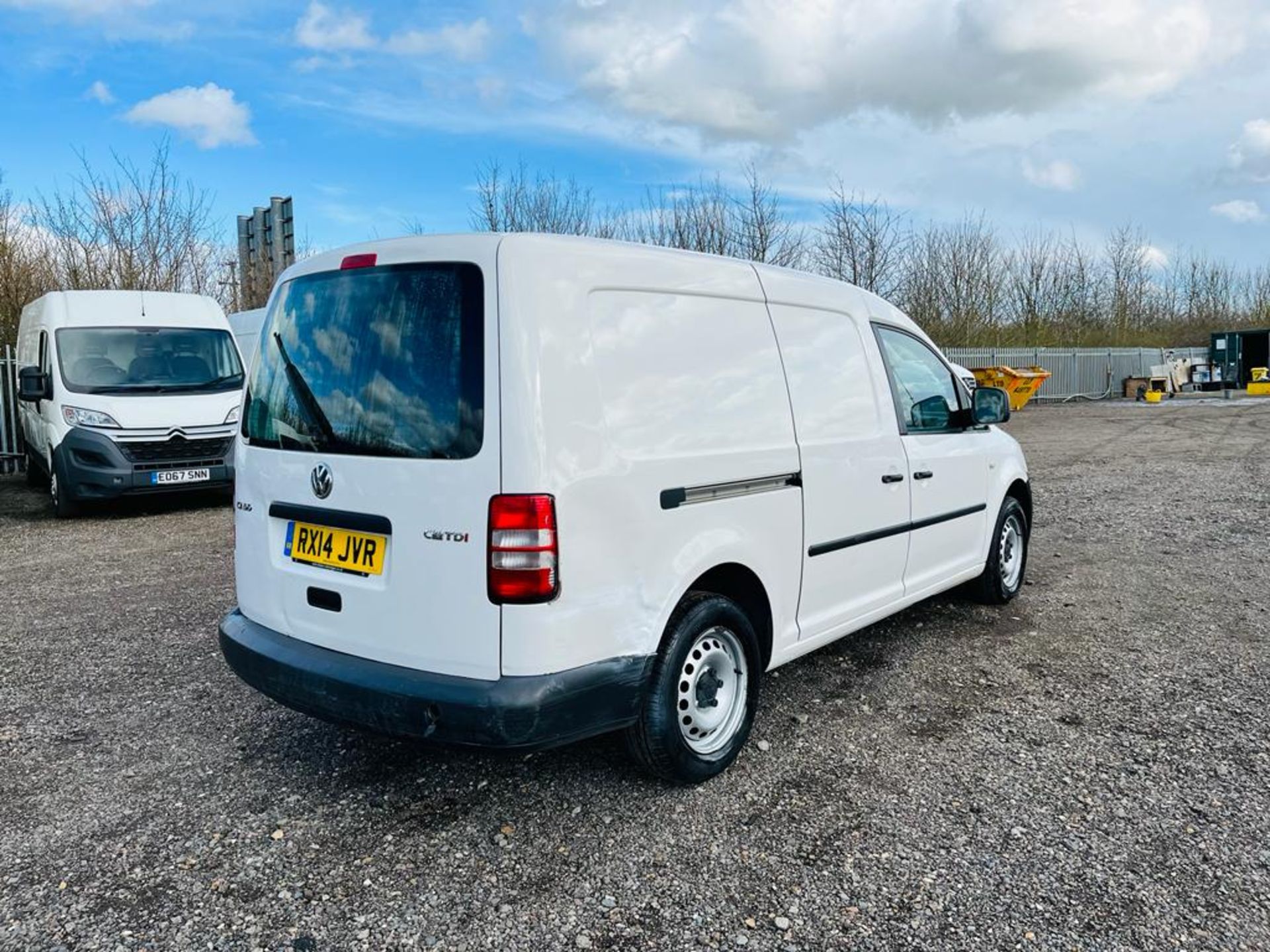 ** ON SALE ** Volkswagen Caddy Maxi 1.6 TDI C20 StartLine DSG Automatic 2014 '14 Reg ' - A/C - Image 10 of 25