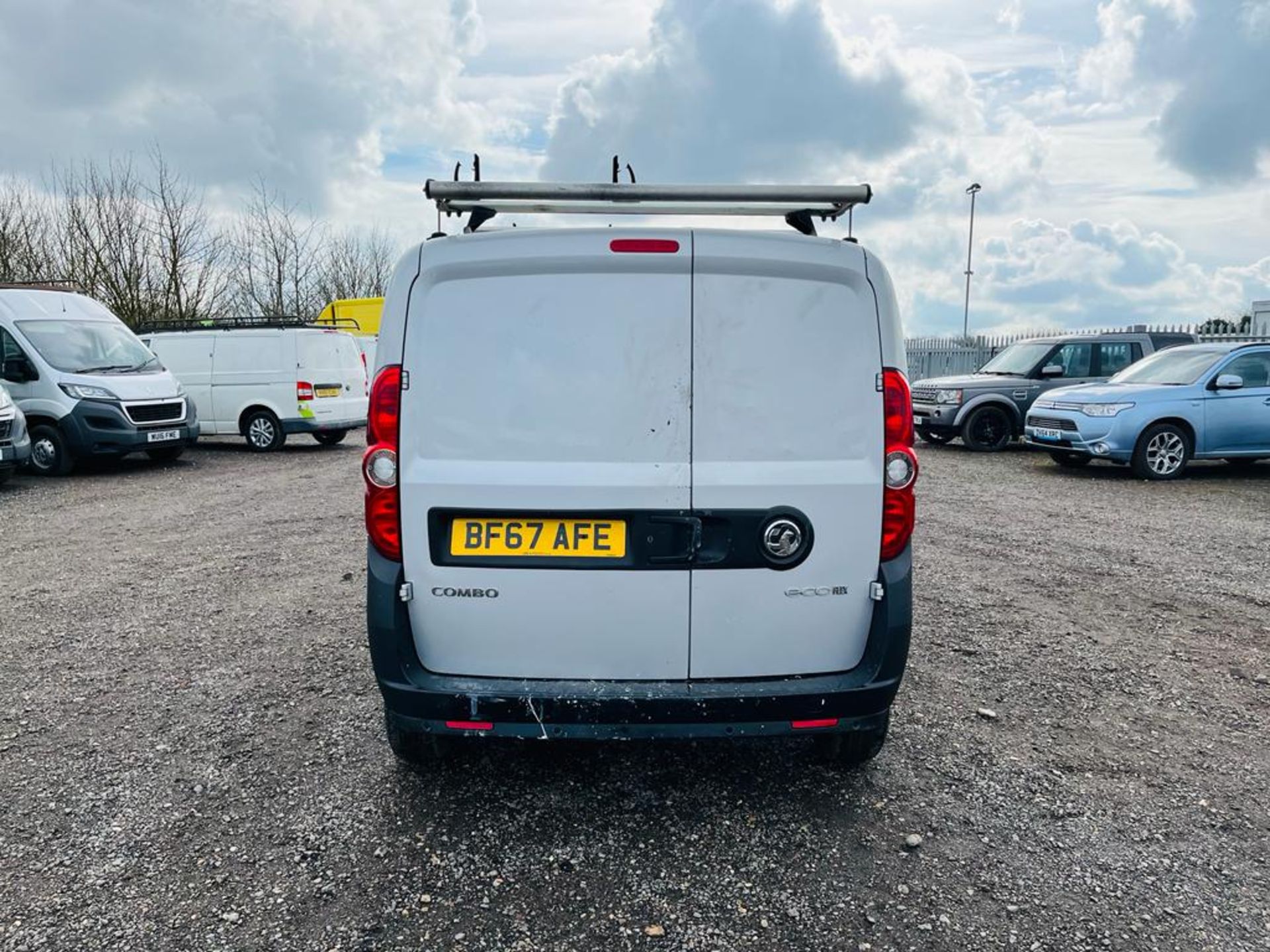 Vauxhall Combo 1.3 CDTI EcoFlex 2017 '67 Reg' - A/C - Panel Van - ULEZ Compliant - Image 8 of 23