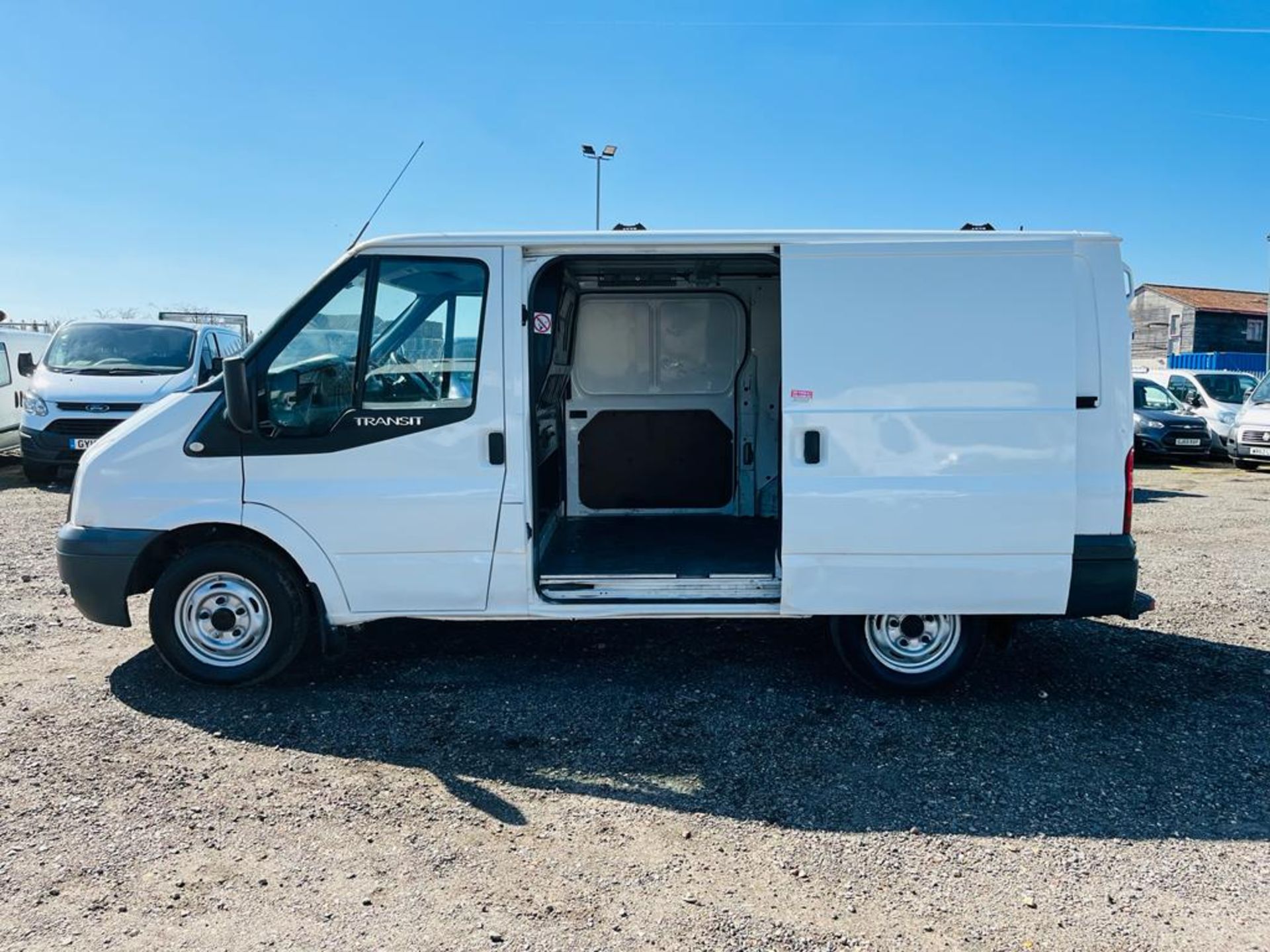 ** ON SALE ** Ford Transit 2.2 TDCI T300 100 FWD 2012 '62 Reg' - Panel Van - L1 H1 - Image 5 of 26