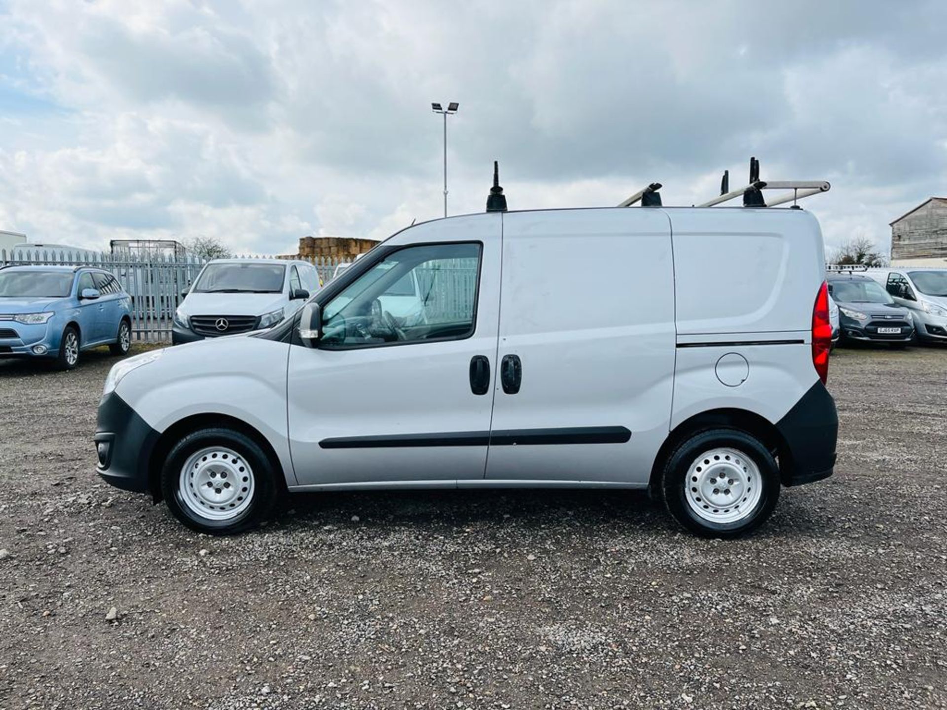 Vauxhall Combo 1.3 CDTI EcoFlex 2017 '67 Reg' - A/C - Panel Van - ULEZ Compliant - Image 4 of 23