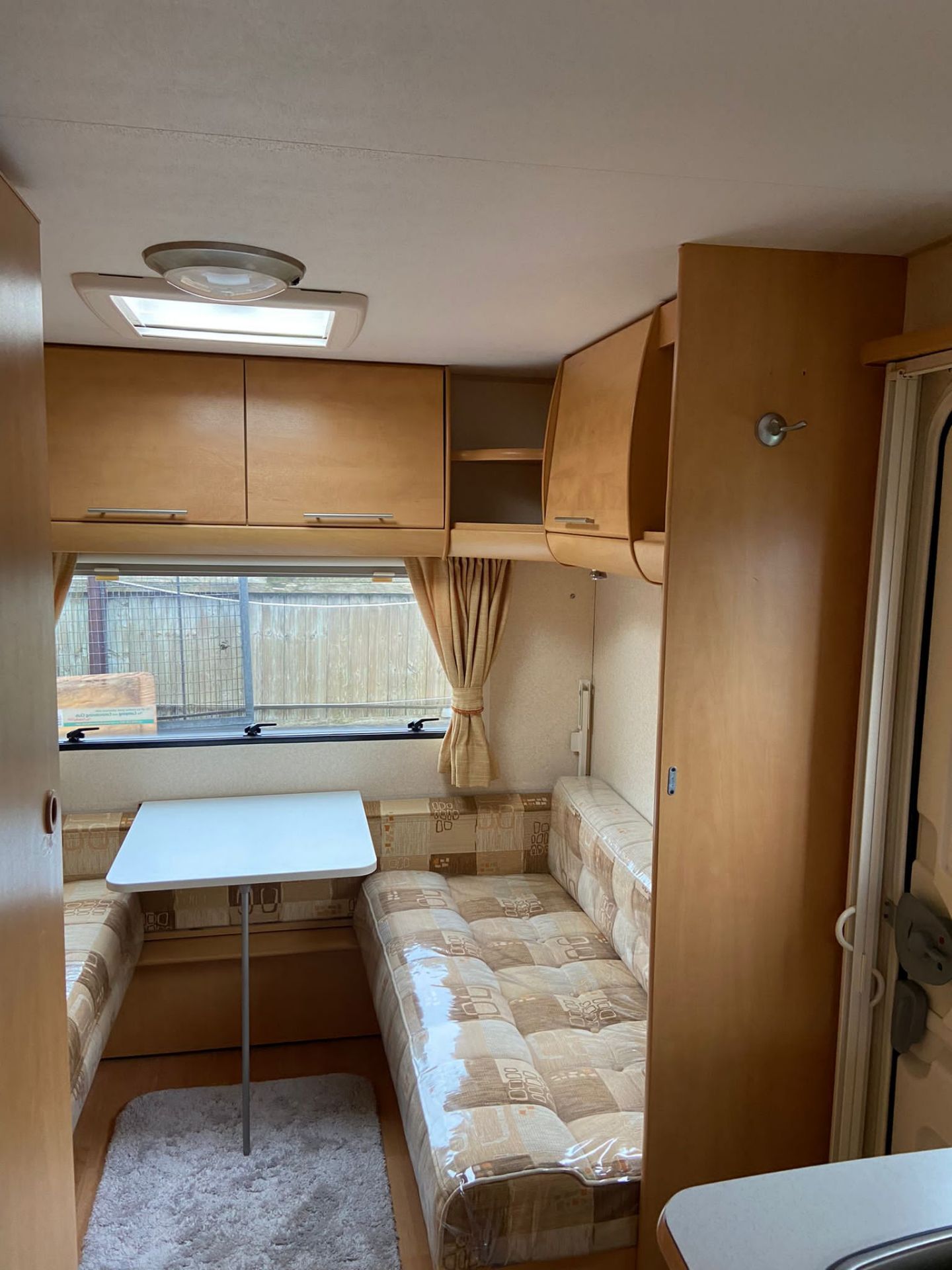 ** ON SALE ** Bailey Pageant series 6 - 4 Berth - '2007 Year' Middle Bathroom - No Vat - Image 9 of 11