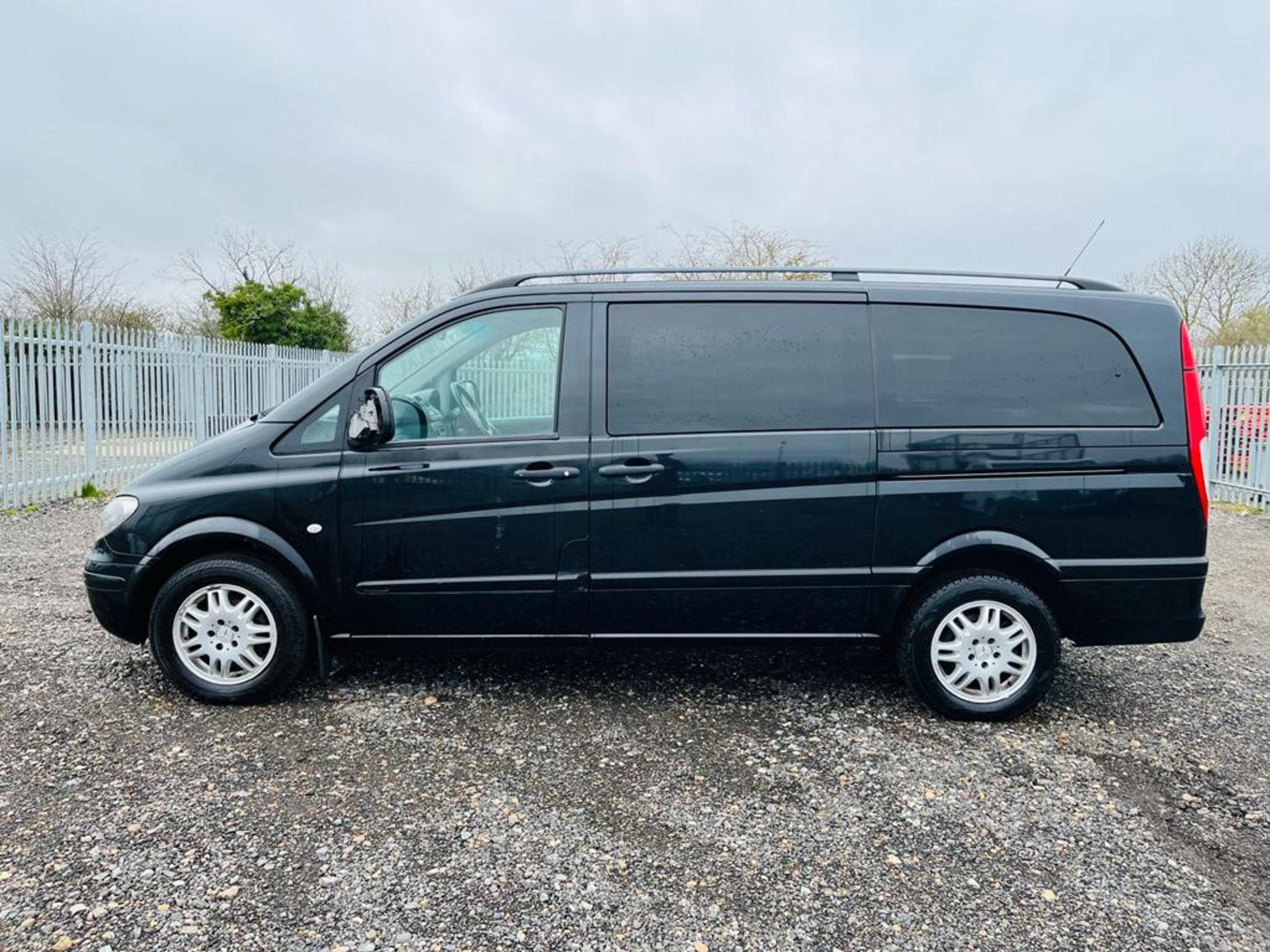 **ON SALE ** Mercedes Benz Vito 2.1 CDI 115 Long Traveliner Long 2009 '59 Reg' -A/C - 9 Seats - Image 4 of 31