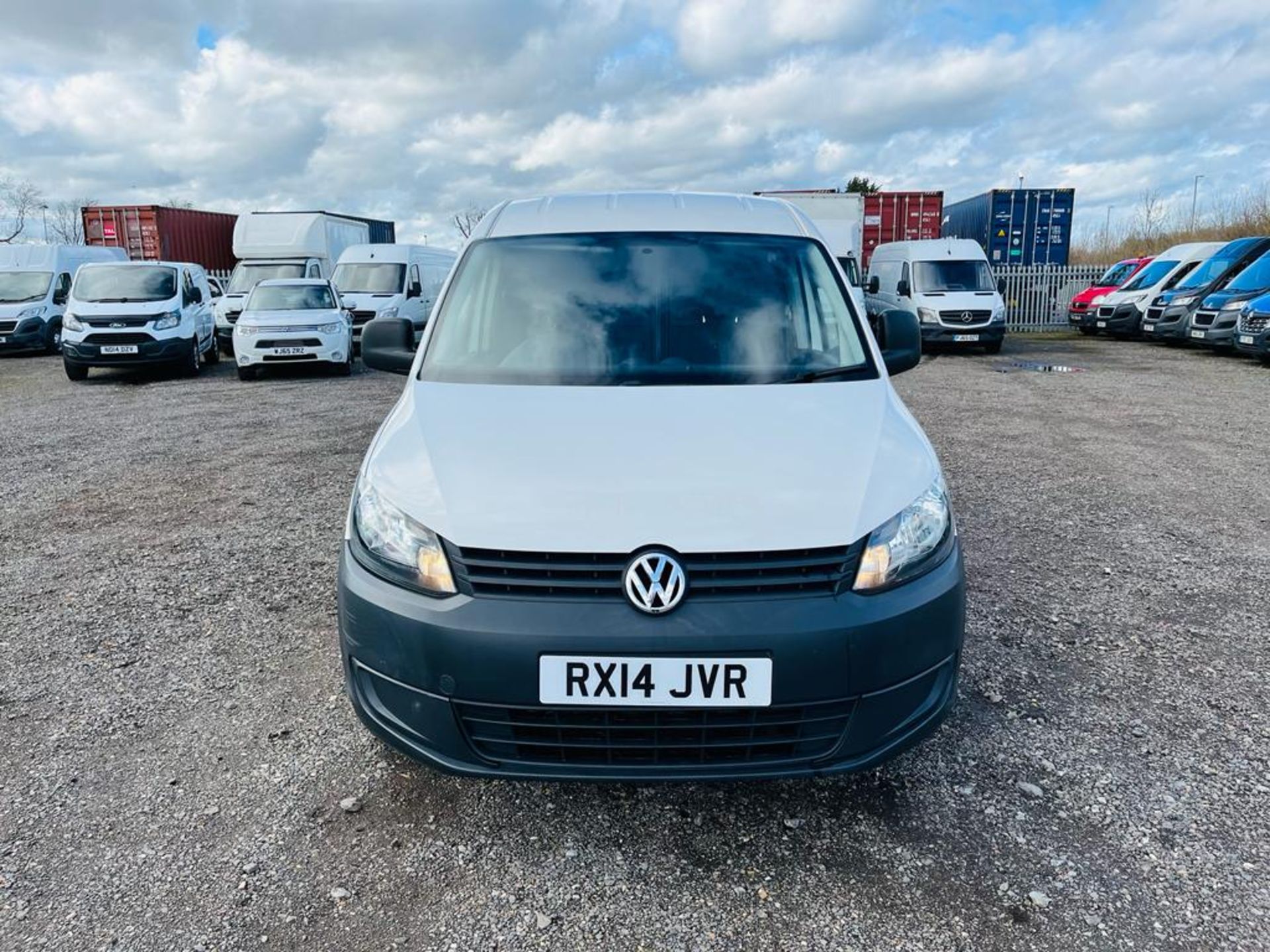 ** ON SALE ** Volkswagen Caddy Maxi 1.6 TDI C20 StartLine DSG Automatic 2014 '14 Reg ' - A/C - Image 2 of 25