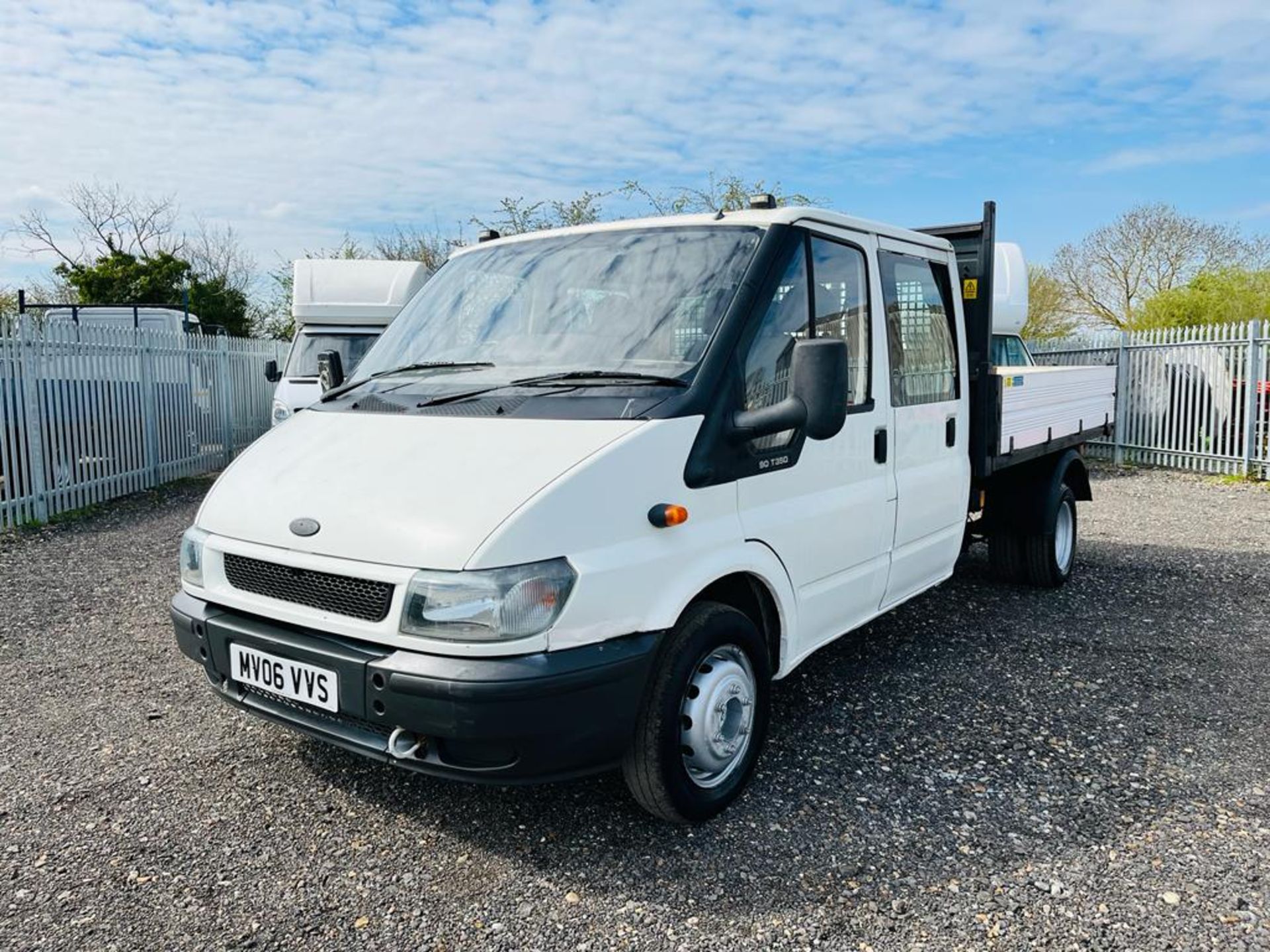 ** ON SALE ** Ford Transit 2.4 TD 350 Tipper Crew Cab 2006 '06 Reg' - Twin Rear Axle - NO VAT - Image 3 of 23