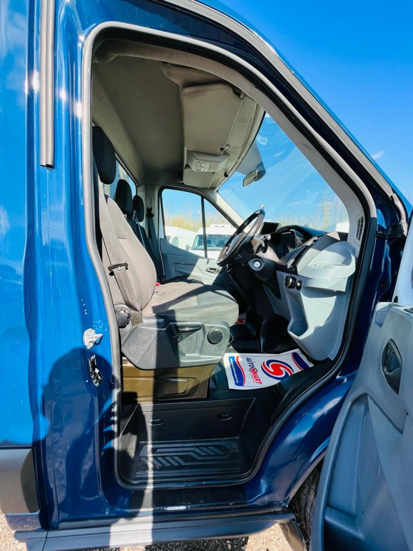 Ford Transit 2.0 EcoBlue RWD L4 H1 DropSide 2018 '18 Reg' A/C - ULEZ Compliant - Image 17 of 28