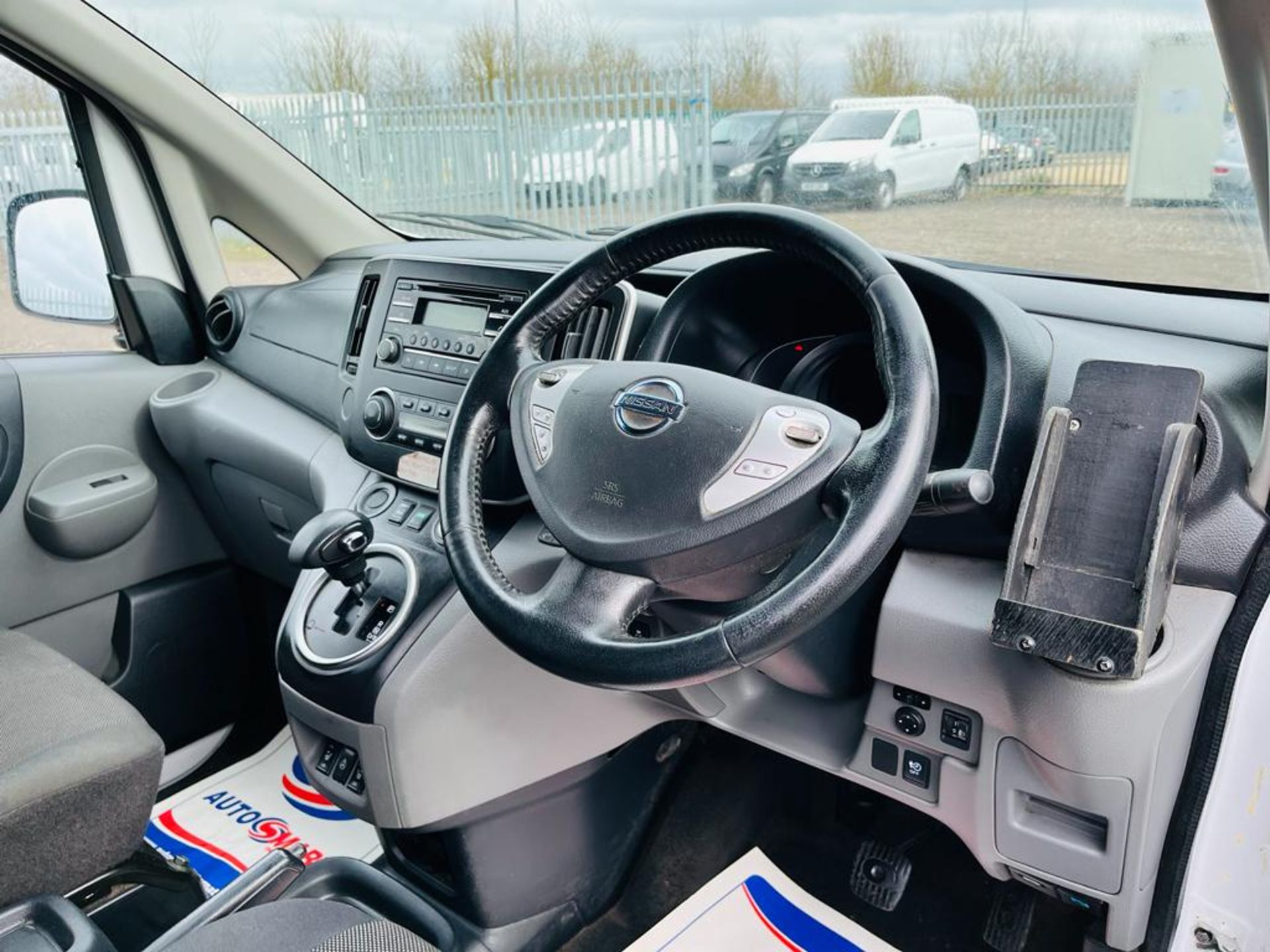 ** ON SALE ** Nissan E-NV200 Acenta 40kwh 80KW Auto 2019 '68 Reg' Electricity - ULEZ Compliant - A/C - Image 16 of 25