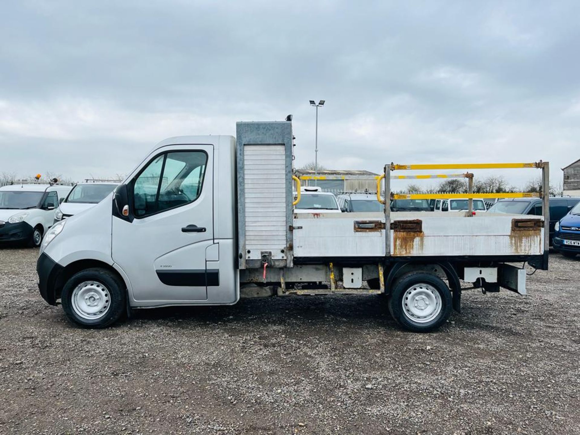 **ON SALE** Vauxhall Movano 2.3 CDTI BlueInjection F3500 L2 Dropside Alloy Body 2017 '67 Reg' - Image 4 of 19