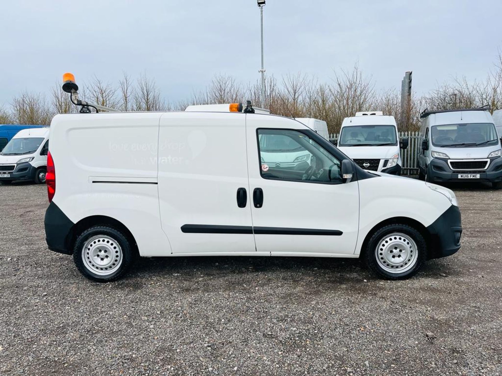 Vauxhall Combo 2300 CDTI E-Flex L2H1 LWB 1.3 2014 '64 Reg' - Panel Van - Ex-Waterboard Van - Image 12 of 29