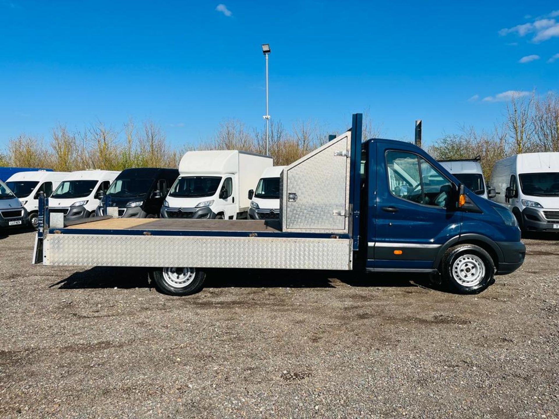 Ford Transit 2.0 EcoBlue RWD L4 H1 DropSide 2018 '18 Reg' A/C - ULEZ Compliant - Image 13 of 28