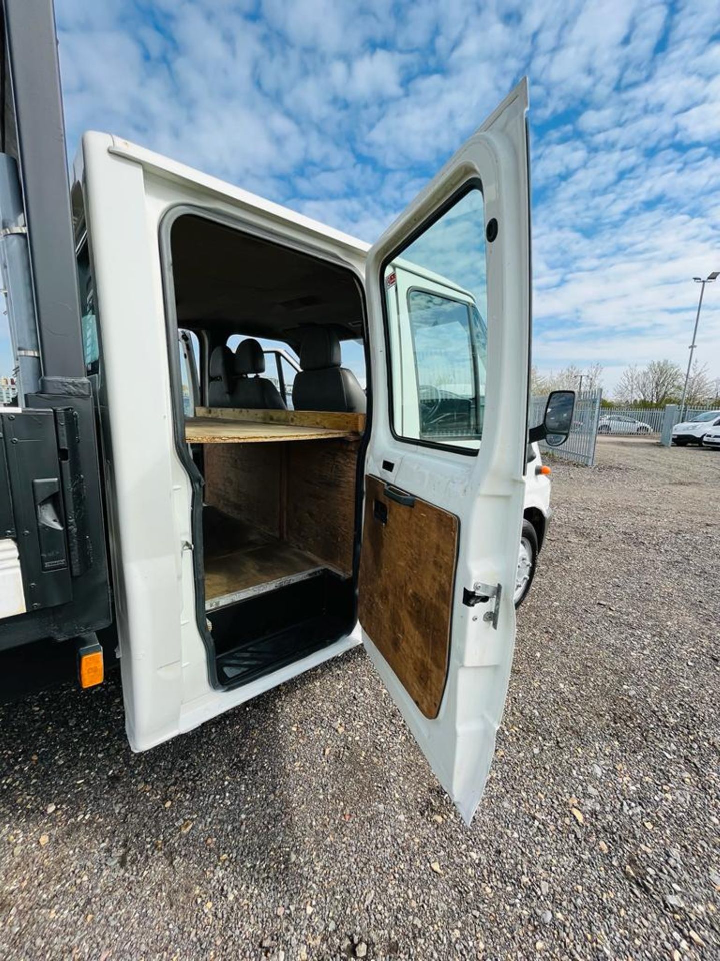 ** ON SALE ** Ford Transit 2.4 TD 350 Tipper Crew Cab 2006 '06 Reg' - Twin Rear Axle - NO VAT - Image 21 of 23