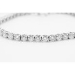 9.0 Carat 18ct White Gold Tennis Bracelet set with Round Brilliant Cut Natural Diamonds