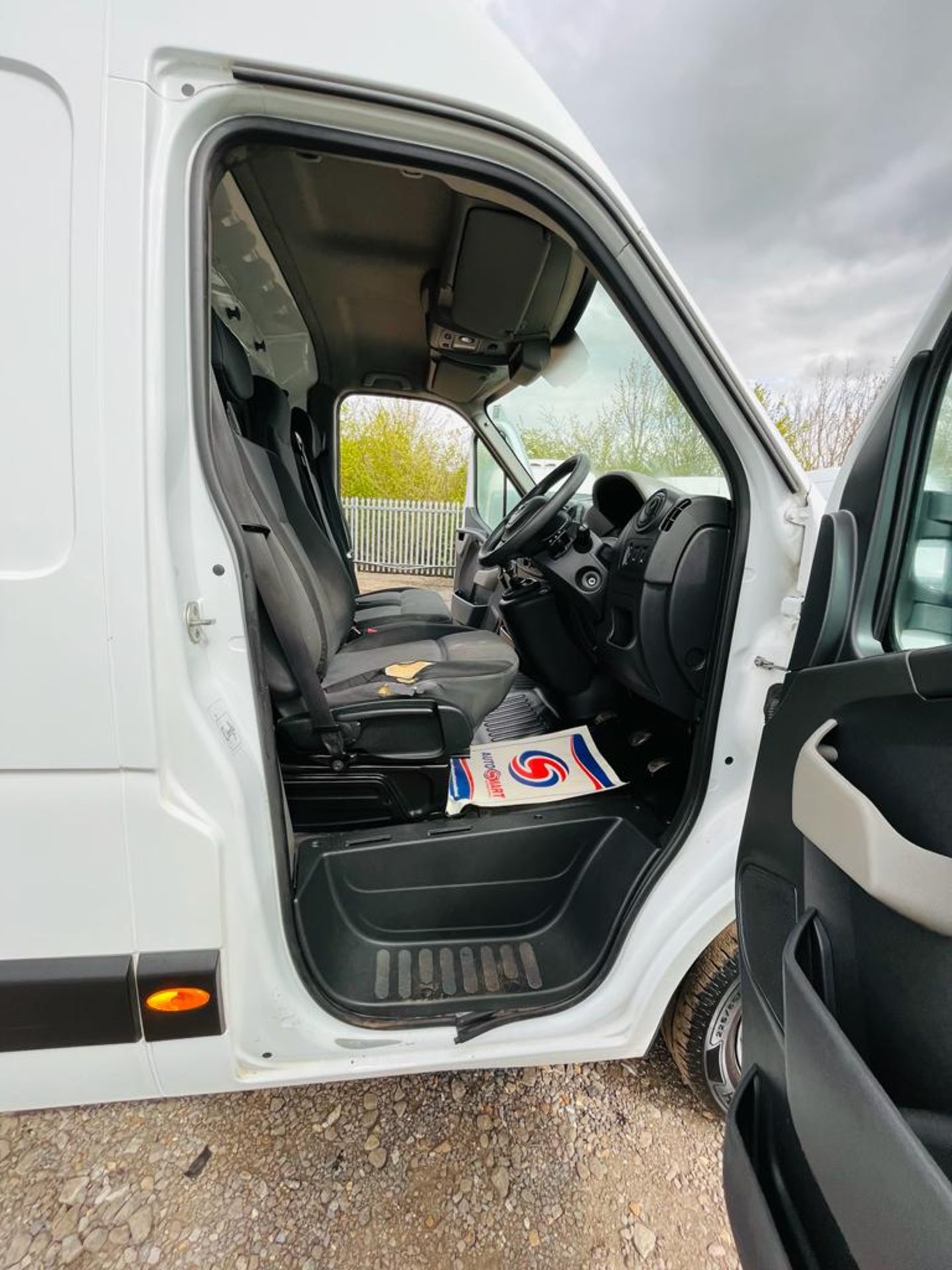 ** ON SALE ** Nissan NV400 2.3 DCI SE L3 H3 125 2015 '15 Reg' Fridge / Freezer - Only 106612 Miles - Image 13 of 24