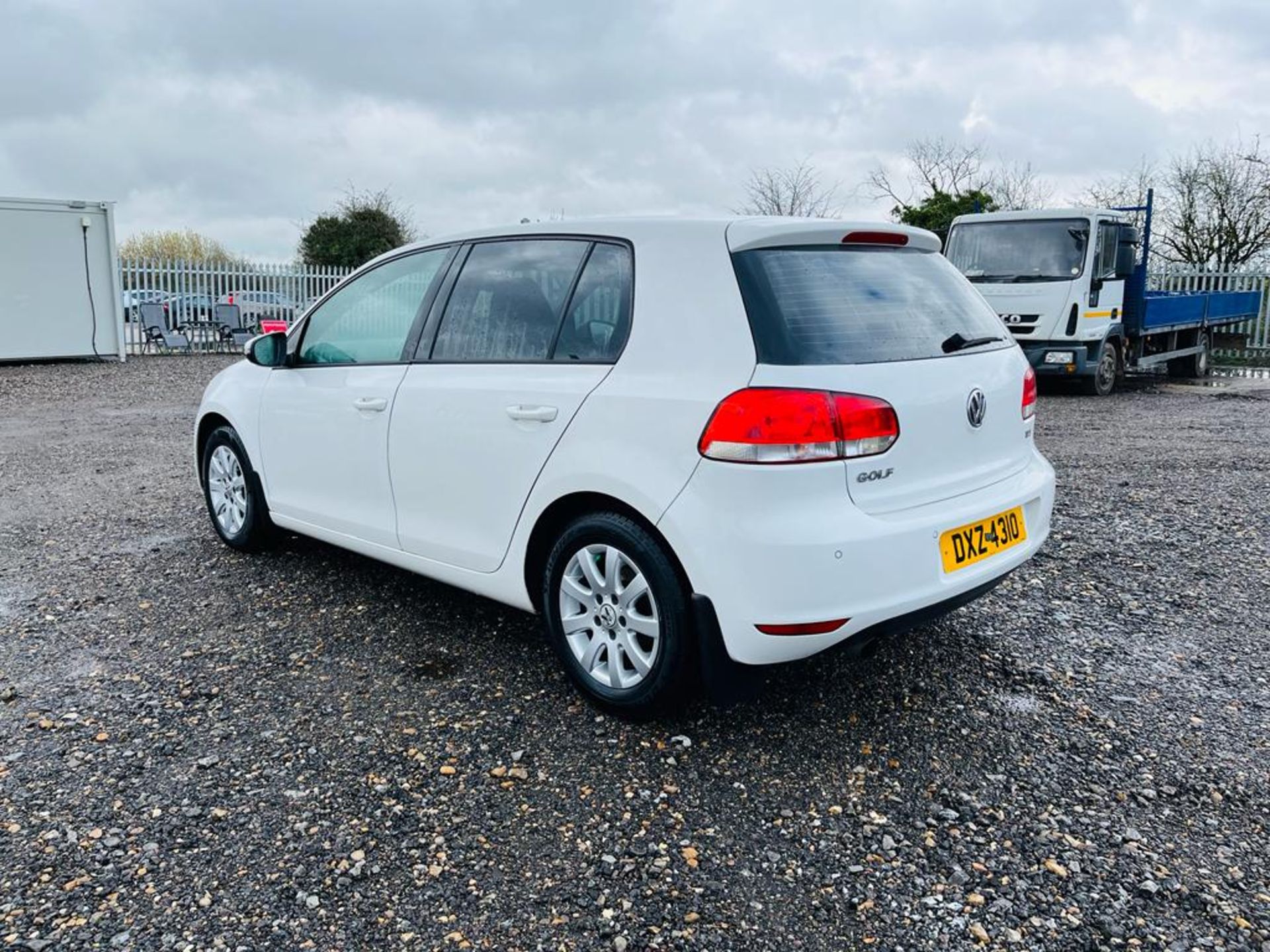 ** ON SALE ** Volkswagen Golf 1.6 TDI DSG Auto Match 105 2012 '62 Reg' - A/C - Only 101251 Miles - Image 5 of 27