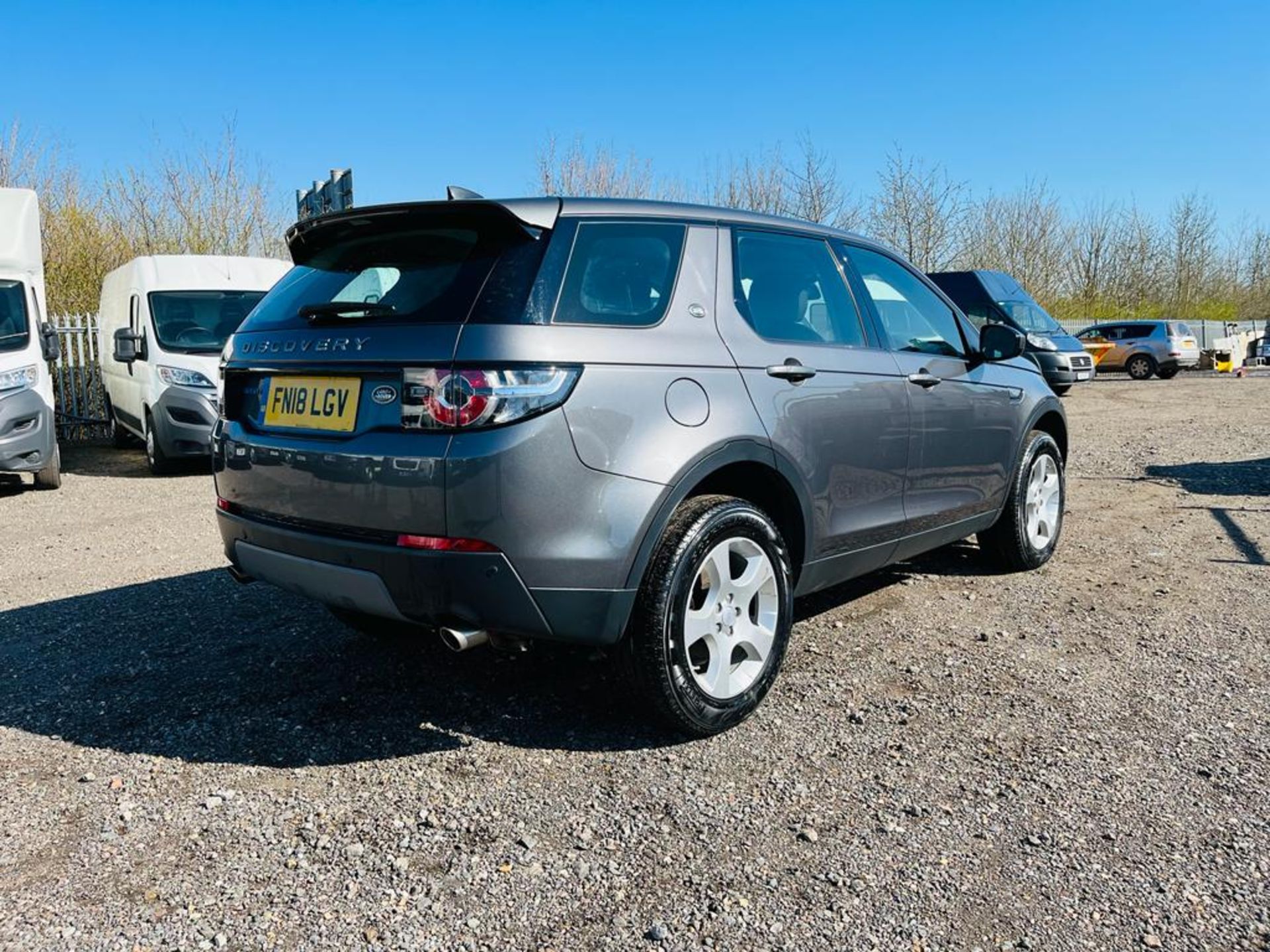 ** ON SALE ** Land Rover Discovery Sport 2.0 ED4 SE Tech E-Capability 2018 '18 Reg' Sat Nav - A/C - Image 8 of 25