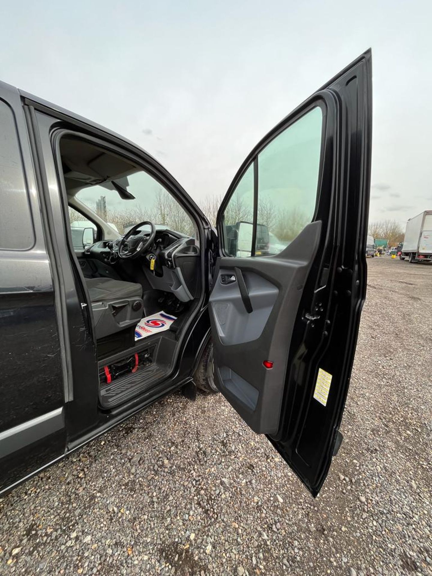 ** ON SALE ** Ford Transit Custom 2.2 TDCI 270 E-Tech Trend L1 H1 2015 '15 Reg' - Panel Van - Image 12 of 23
