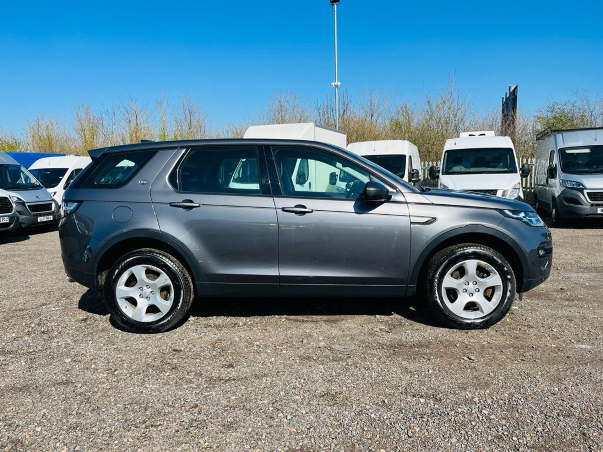 ** ON SALE ** Land Rover Discovery Sport 2.0 ED4 SE Tech E-Capability 2018 '18 Reg' Sat Nav - A/C - Image 9 of 25