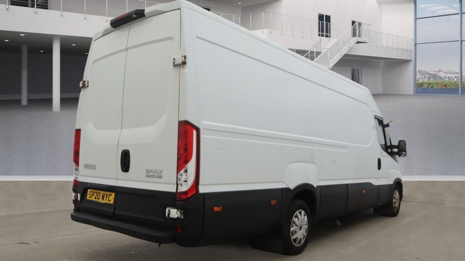 ** ON SALE ** Iveco Daily 2.3 HD 35S14v Hi Matic Automatic L3 H3 2020 '20 Reg' Panel Van - Image 5 of 9